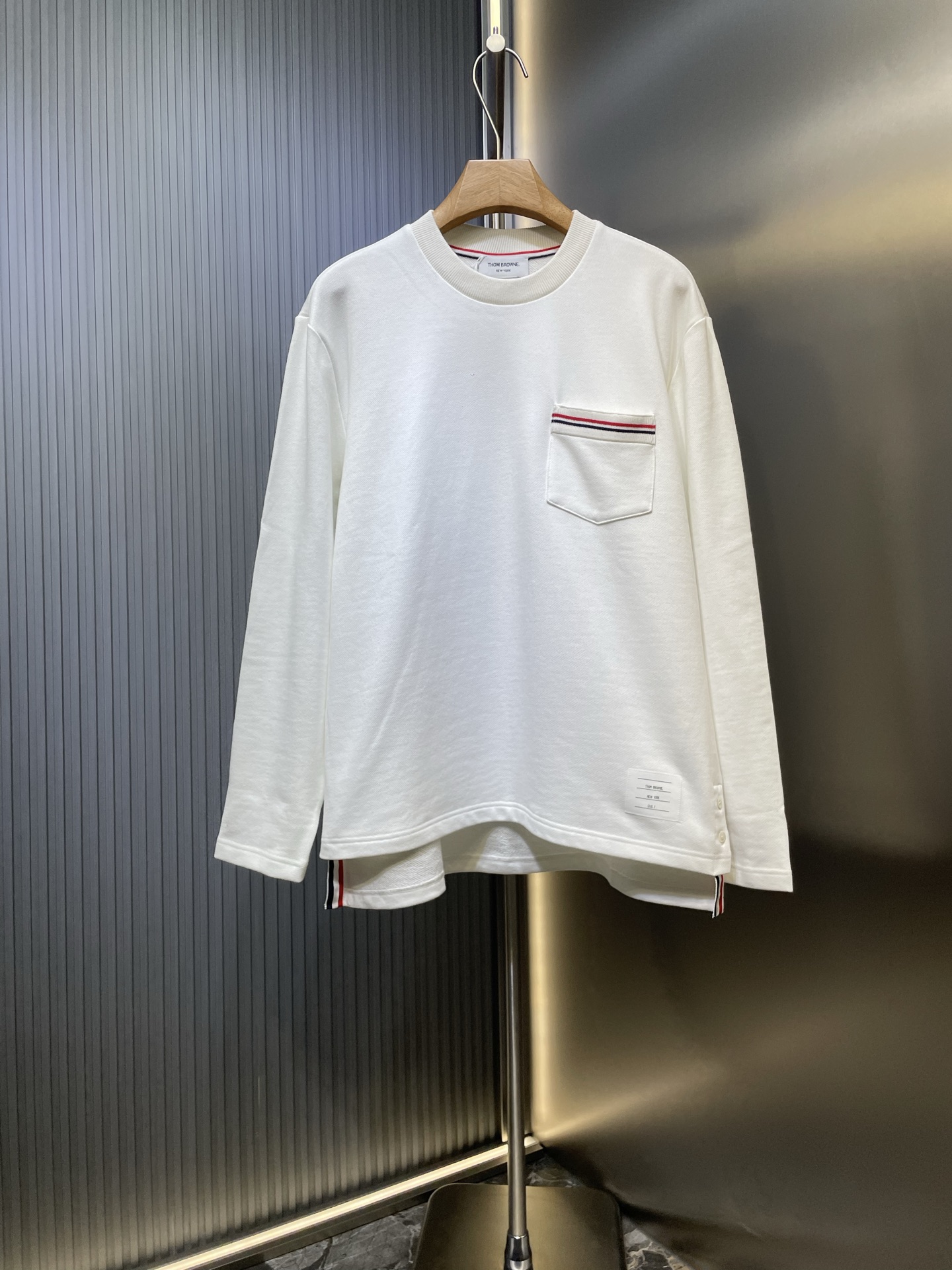 Thom Browne TB 포켓 롱슬리브 긴팔 티셔츠 의류