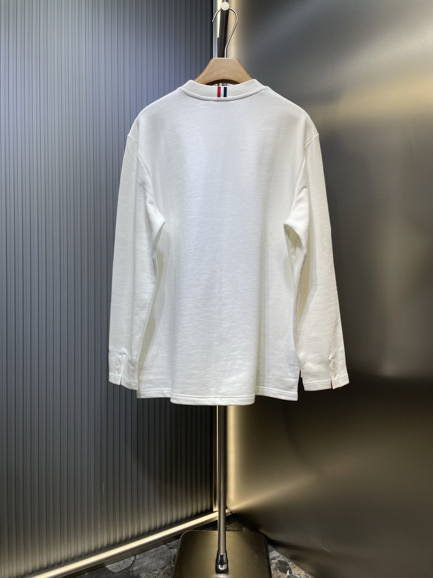 Thom Browne TB 포켓 롱슬리브 긴팔 티셔츠 의류