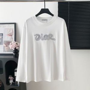 Dior CD 디올 뱀띠 스팽글 레터링 긴팔 티셔츠 의류