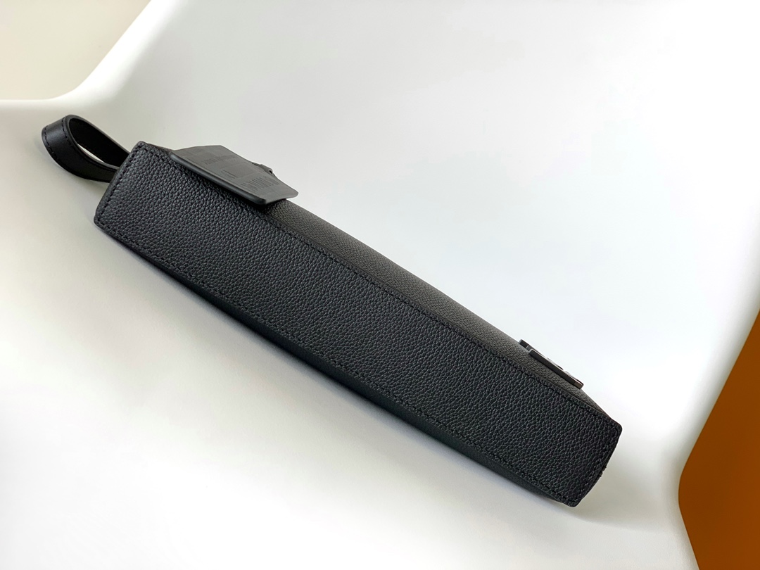 Louis Vuitton iPad Hand Clutch LV 루이비통 클러치 백 가방