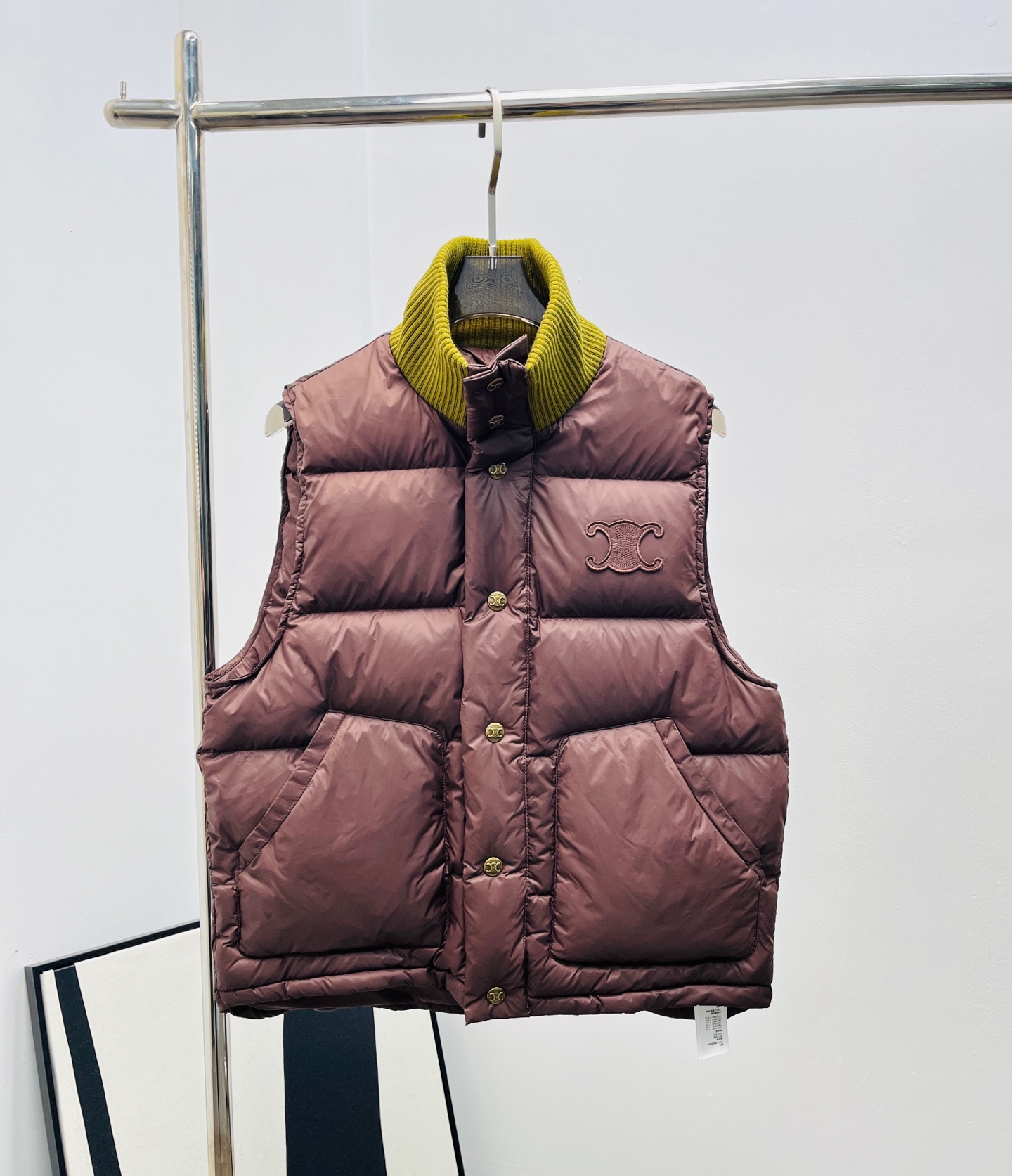 CELINE 셀린느 배색 하이넥 패딩 조끼 베스트 의류