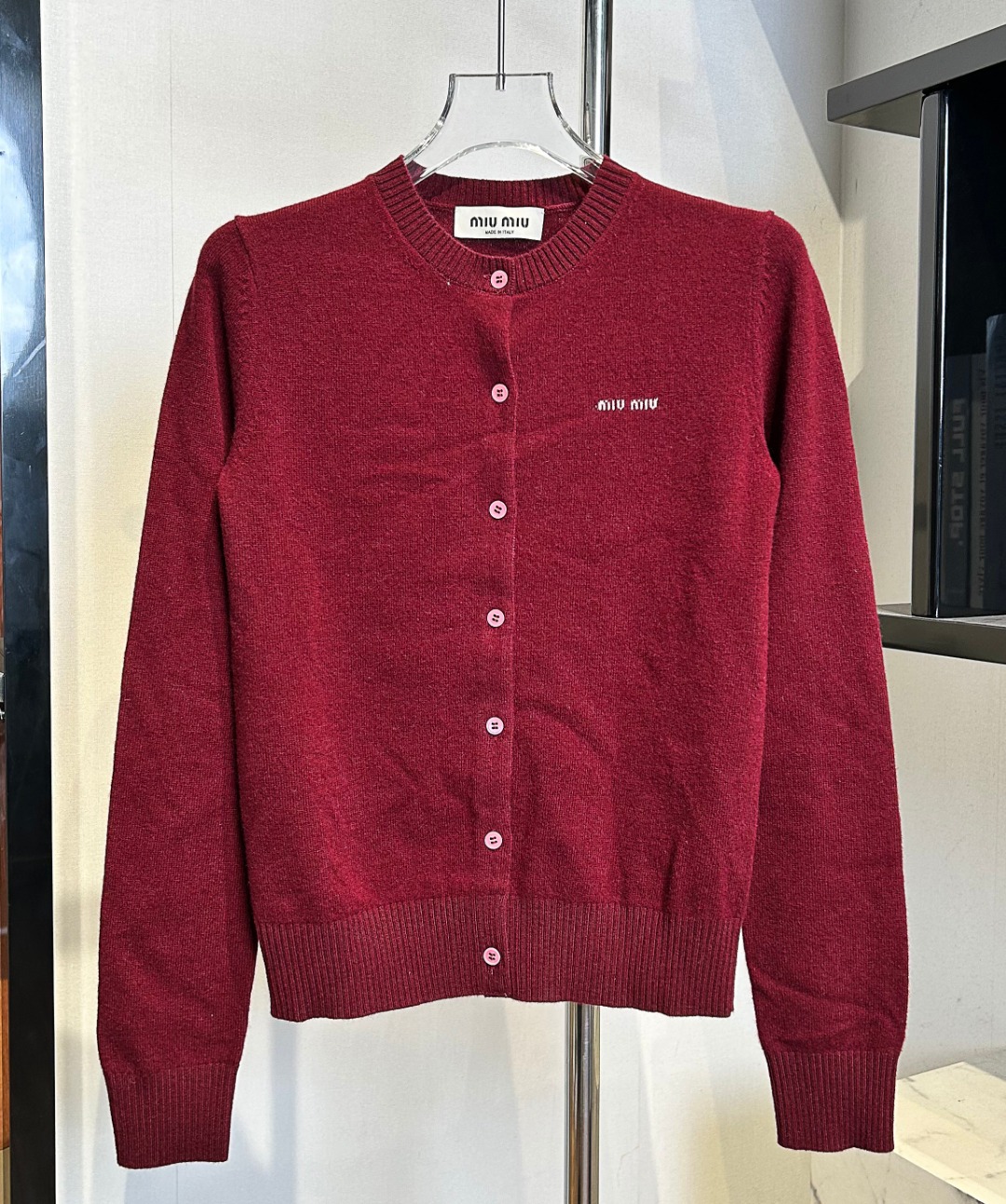 MIUMIU 미우미우 레터 인레이 산양모 슬림핏 니트 가디건 의류