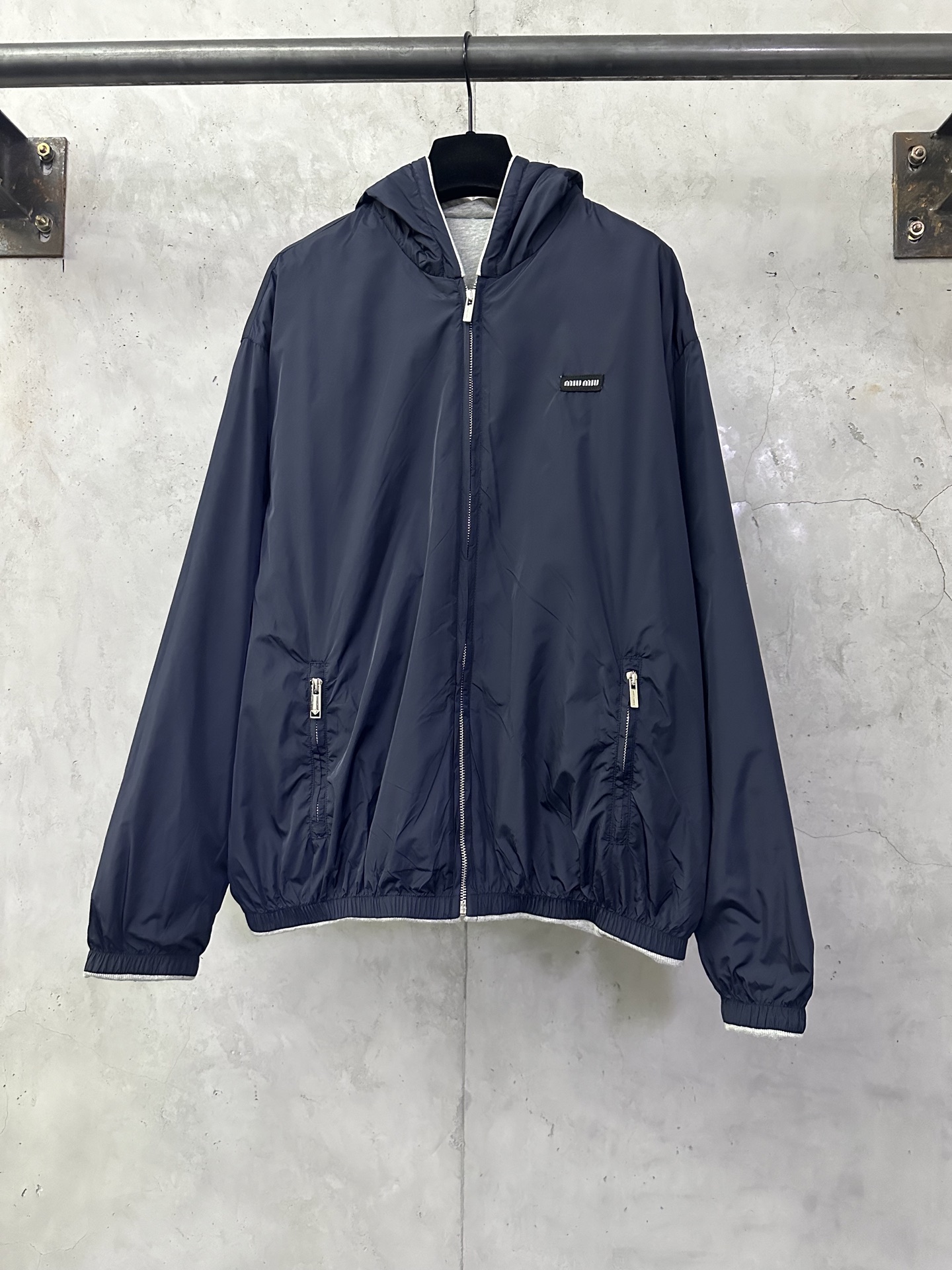 miumiu 미우미우 플레인 니트 후드 집업 양면 자켓 재킷 의류