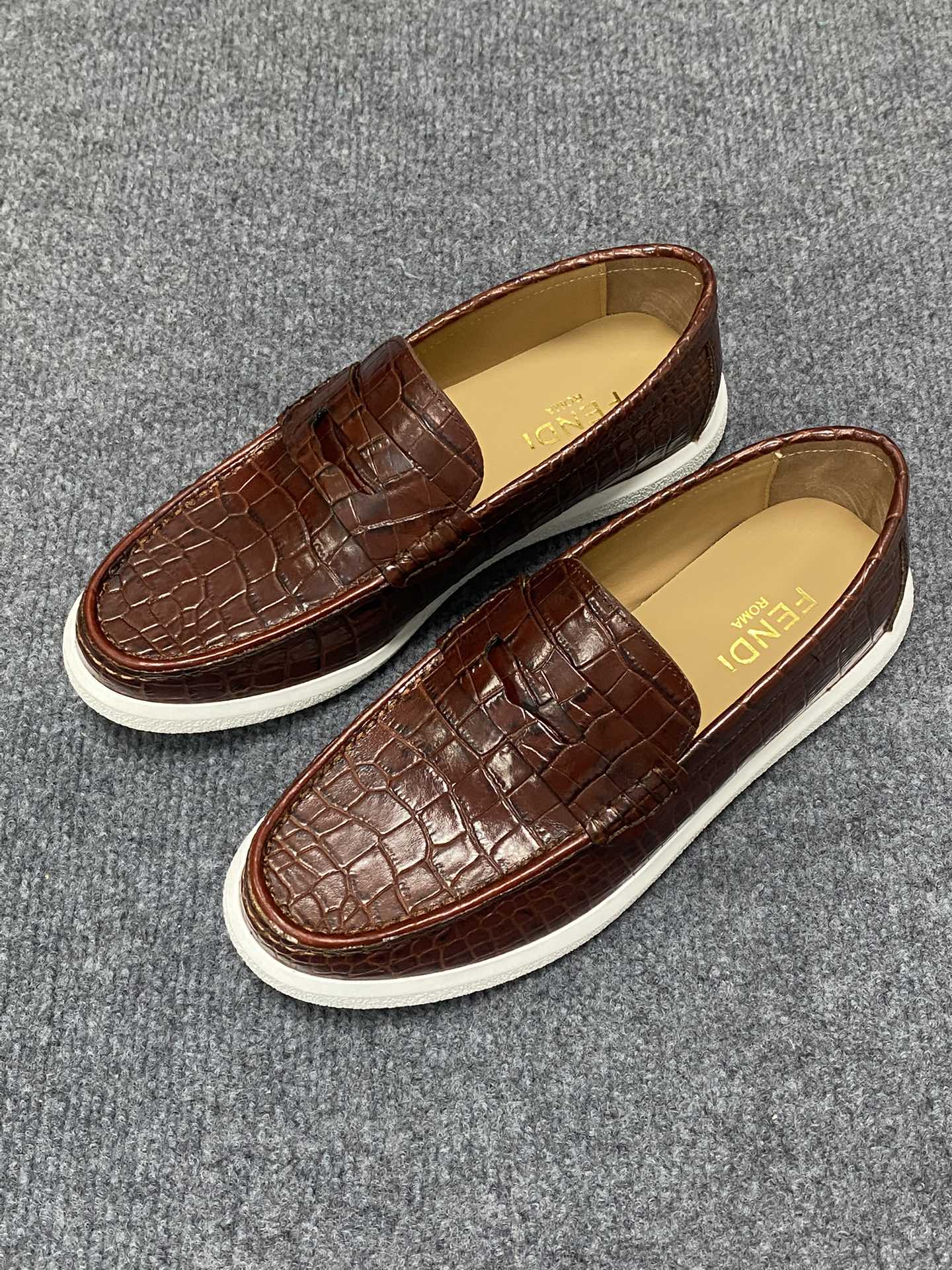 FENDI 펜디 밀라노 패션쇼 로퍼 구두 신발