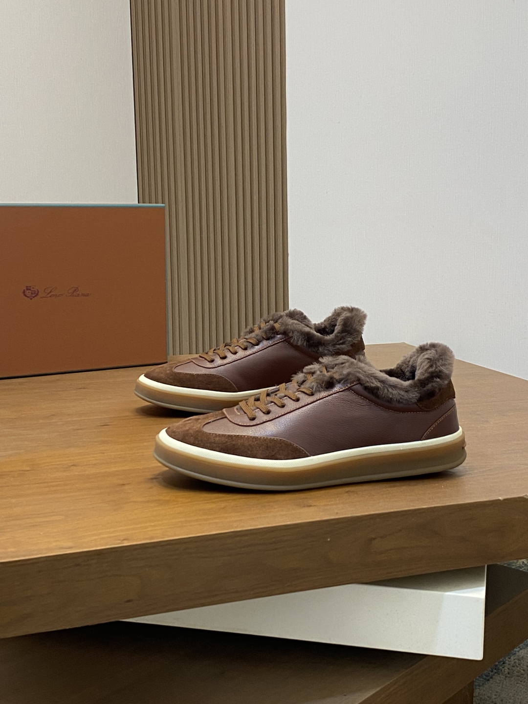 Loro Piana LP 로로피아나 남성 클래식 울 스니커즈 신발