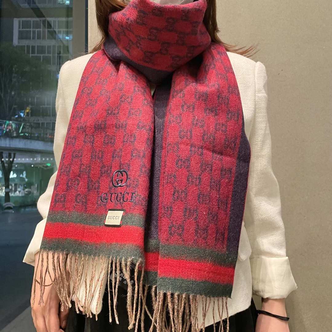 Gucci 구찌 클래식 GG 로고 머플러 목도리