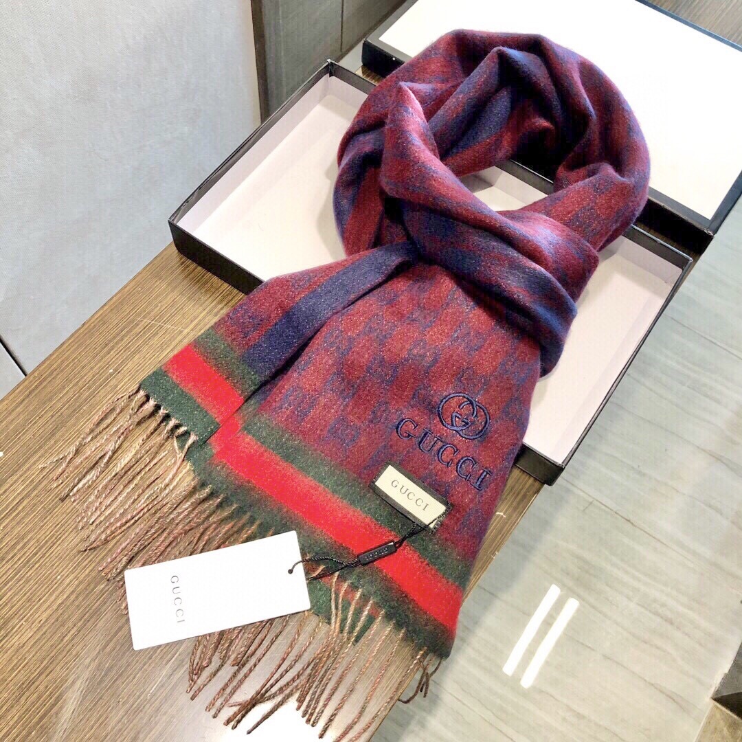 Gucci 구찌 클래식 GG 로고 머플러 목도리