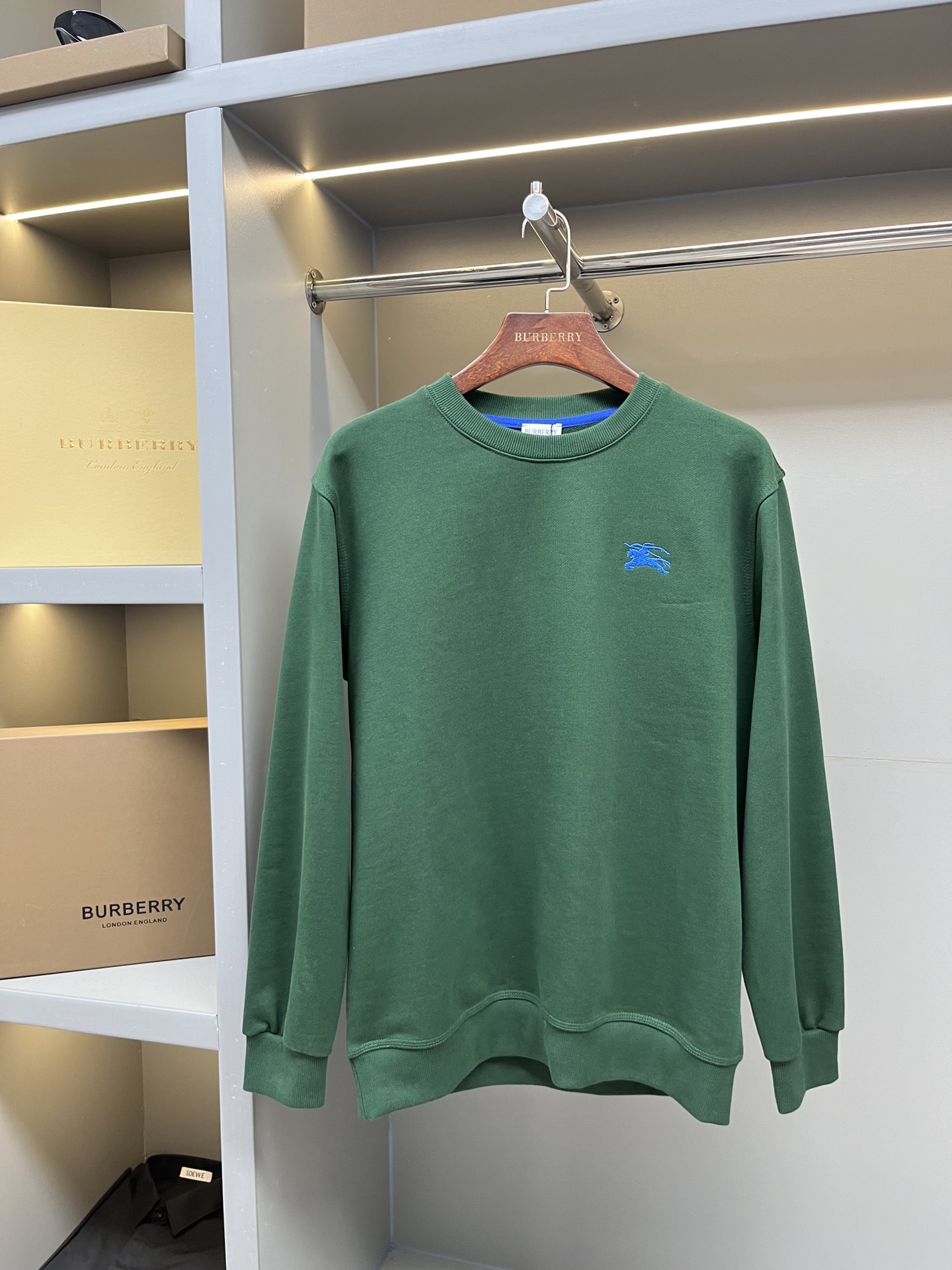 Burberry BBR 버버리 기수(Knight) 자수 코튼 라운드넥 스웨트셔츠 맨투맨 티셔츠 의류