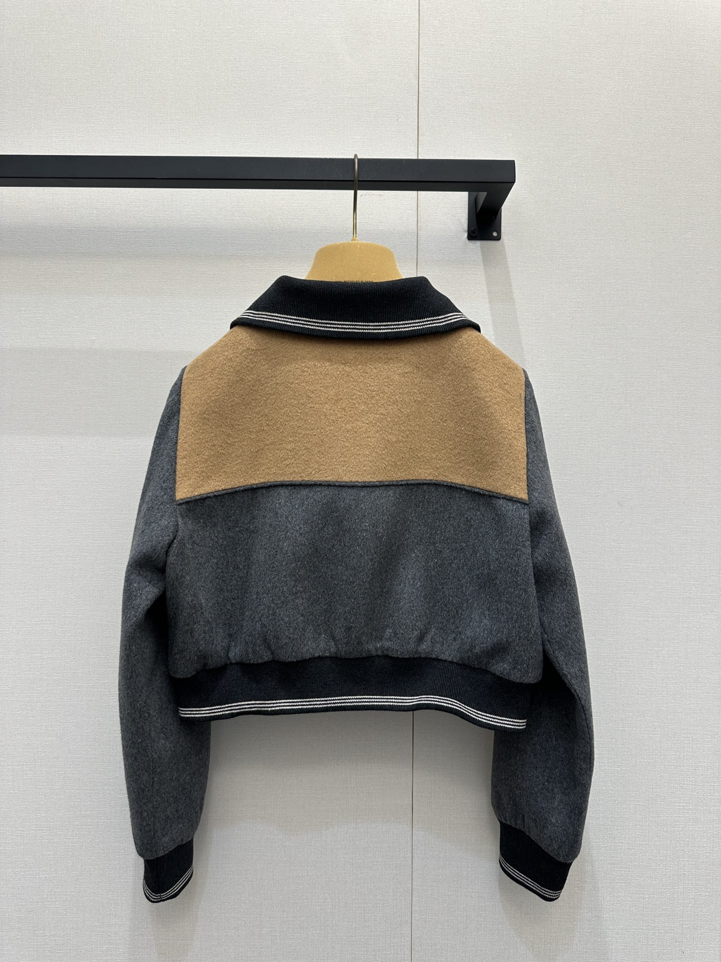 miumiu 미우미우 캐시미어 크롭 자켓 재킷 의류