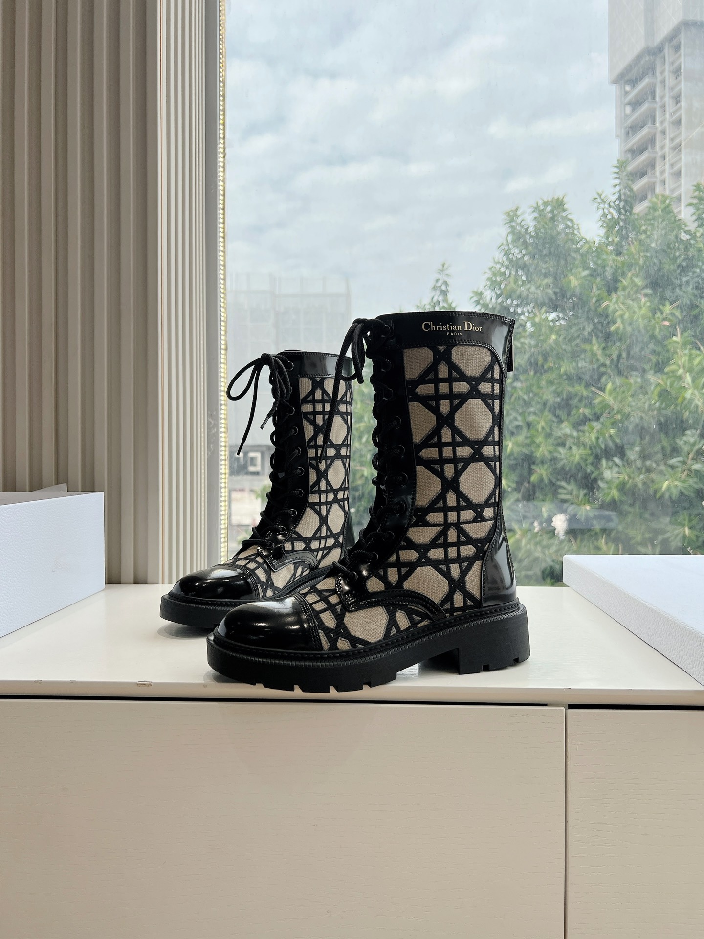 Miss Dior CD 디올 첼시 미들 부츠 신발
