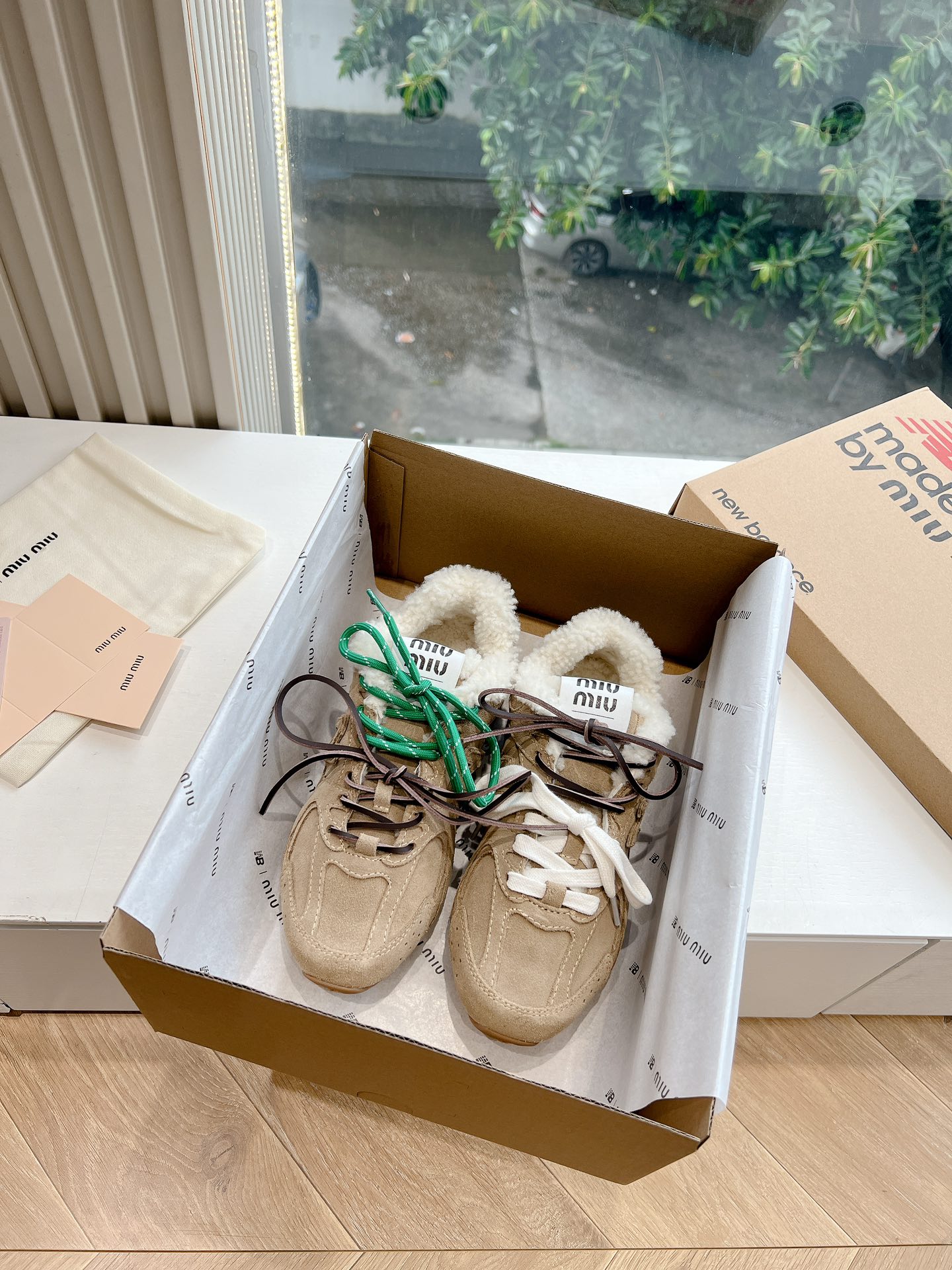 miumiu 미우미우 양털 로퍼 스니커즈 신발