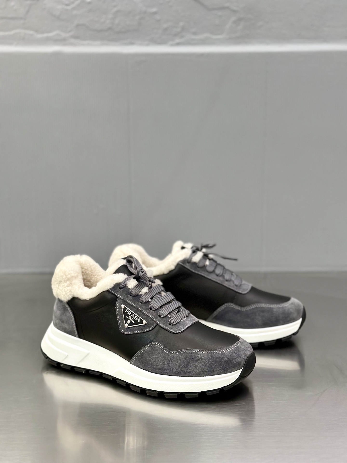 Prada 프라다 남성 운동화 스니커즈 신발
