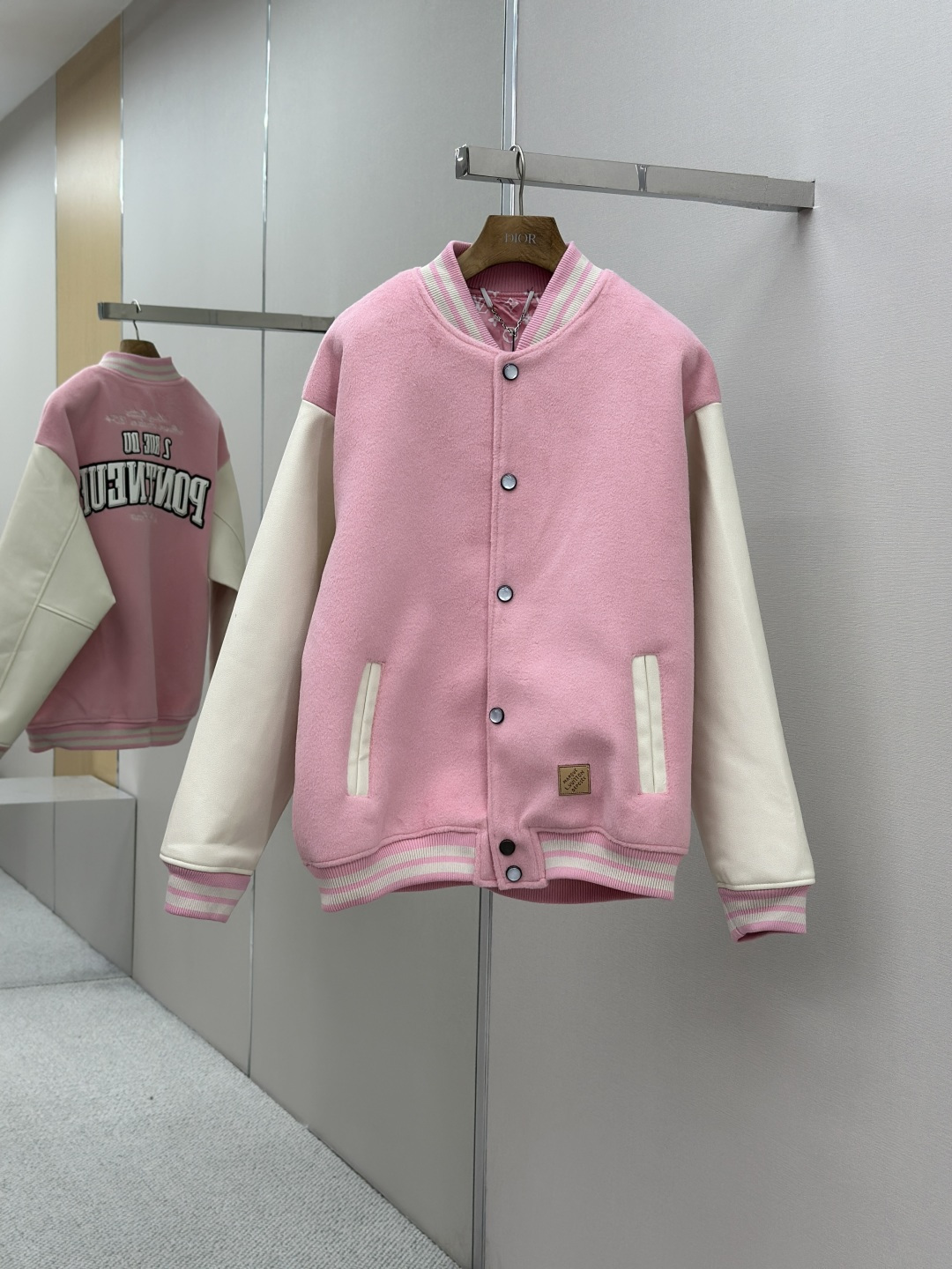 LV 루이비통 가죽+울 혼방 배색 싱글버튼 바시티 자켓 야구 점퍼 재킷 의류