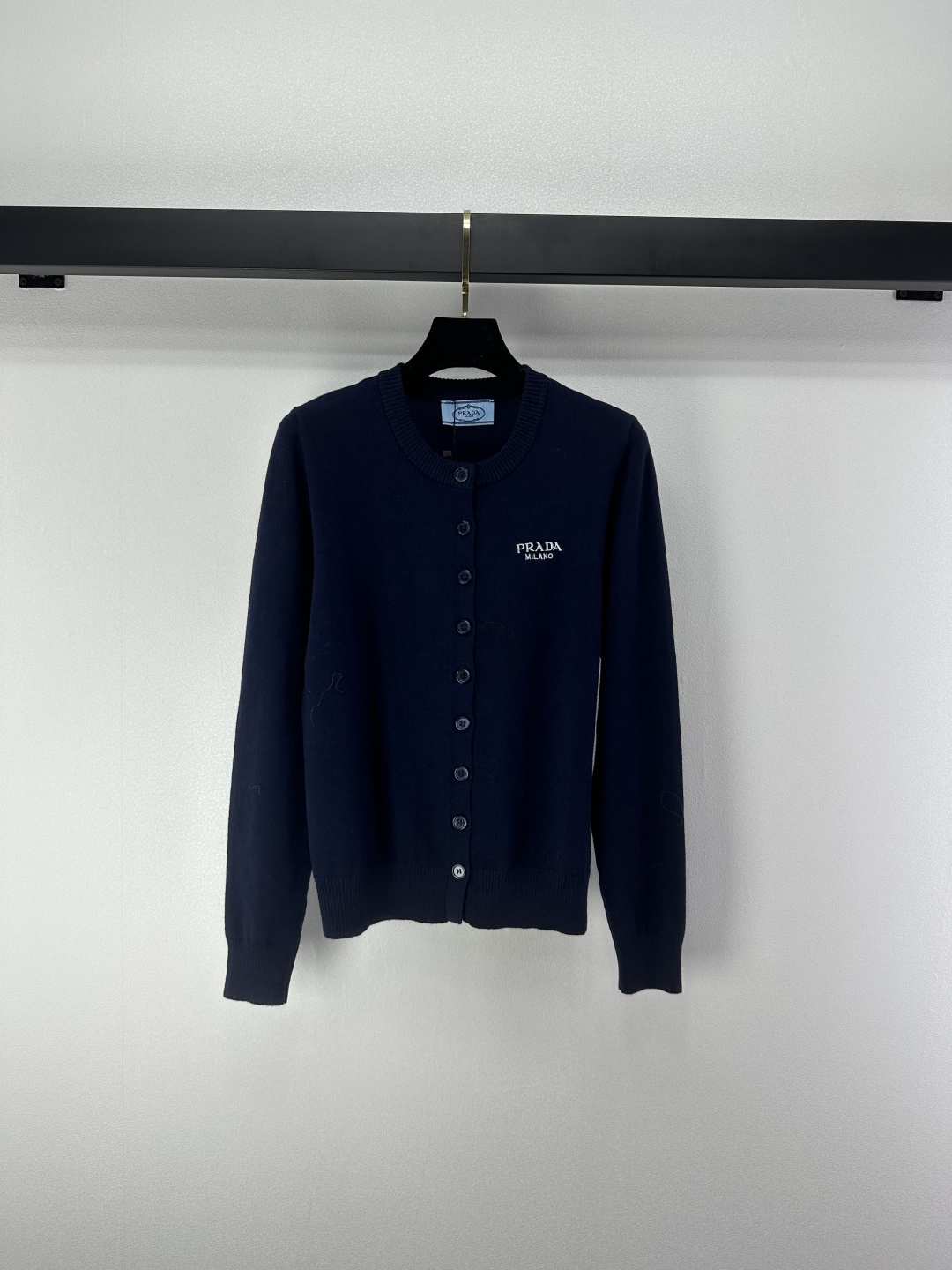 Prada 프라다 라운드넥 니트 가디건 의류
