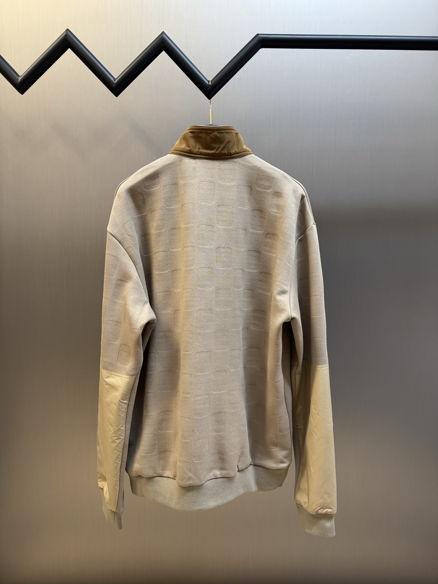 LV 루이비통 반지퍼 하프 집업 공용 풀오버 니트 의류