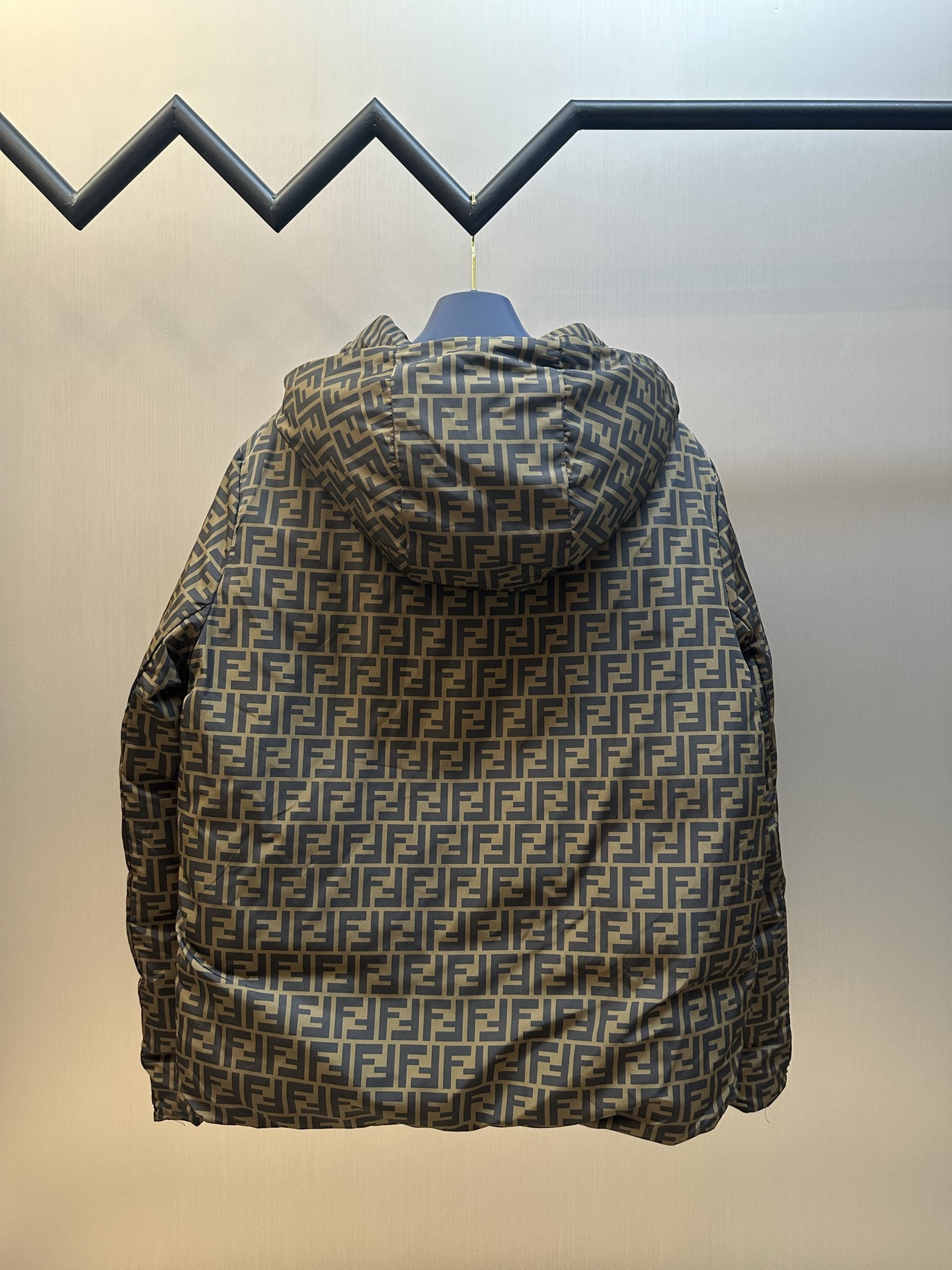 Fendi 펜디양면 후드 다운 패딩 점퍼 자켓 재킷 의류