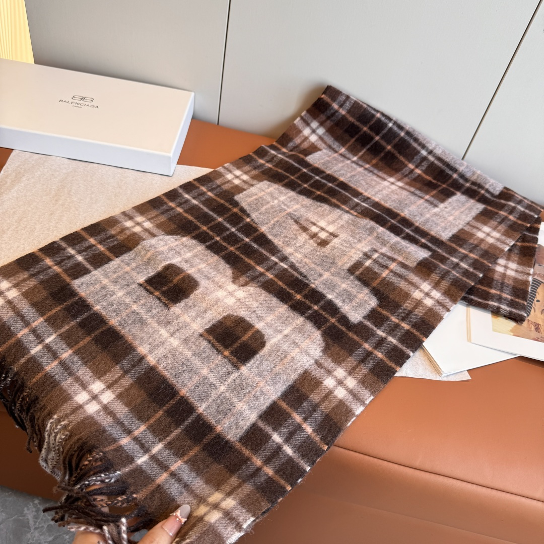 Balenciaga 발렌시아가 인기 클래식 로고 체크 머플러 목도리