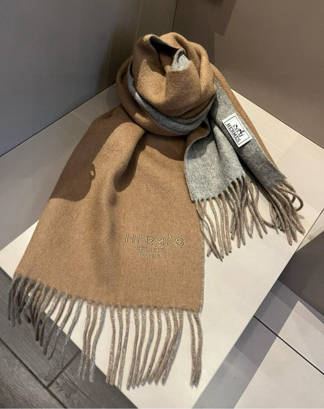 Hermes 에르메스 양면 캐시미어 머플러 목도리