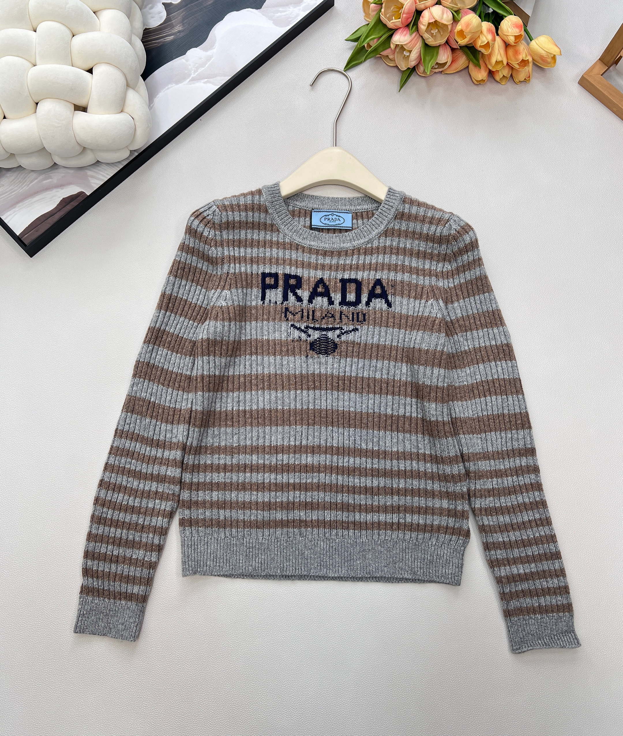 Prada 프라다 골지 알파벳 자카드 긴팔 니트 의류