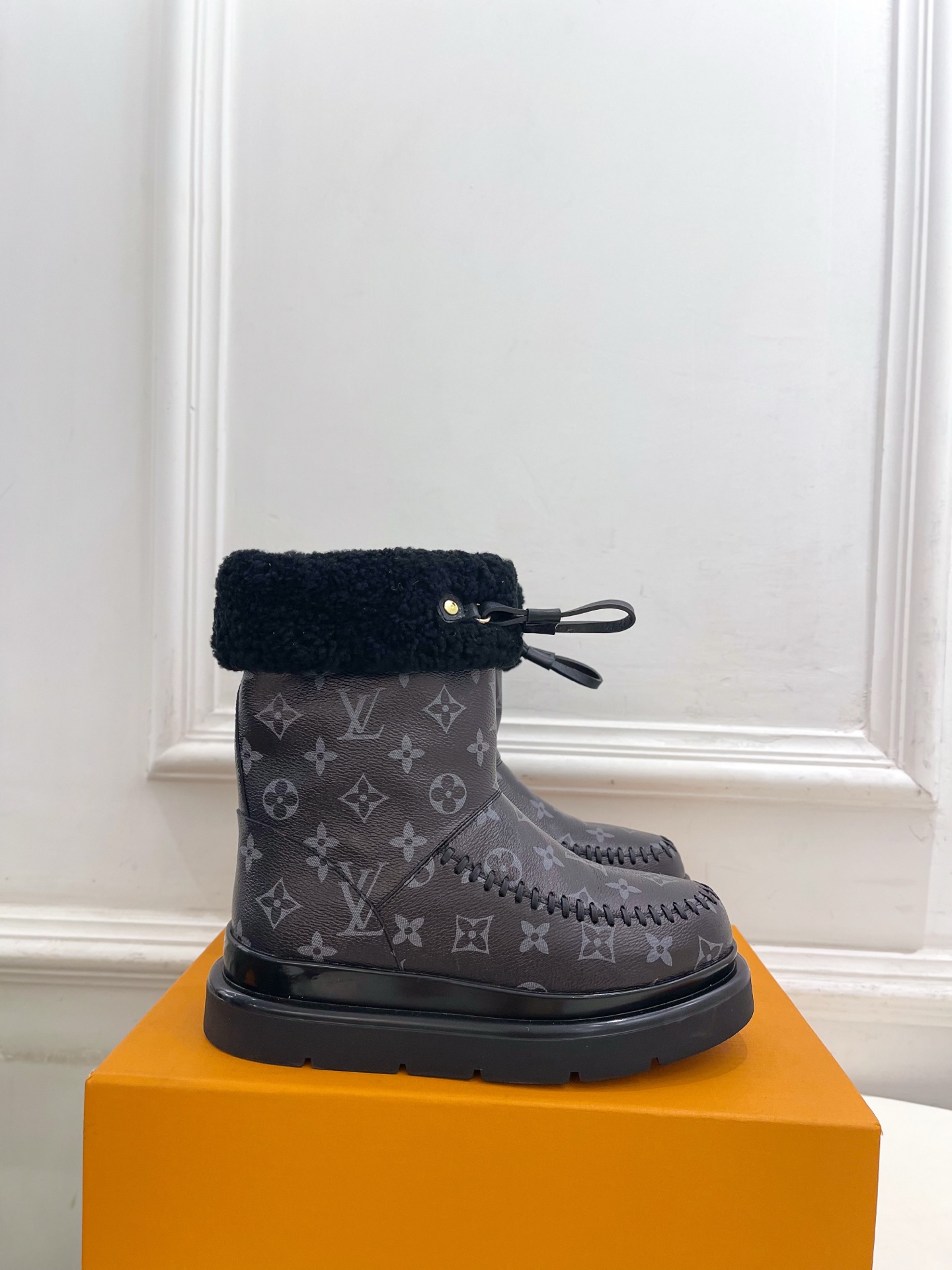 LV 루이비통 Ski 시리즈 CORTINA 앵클 부츠 신발