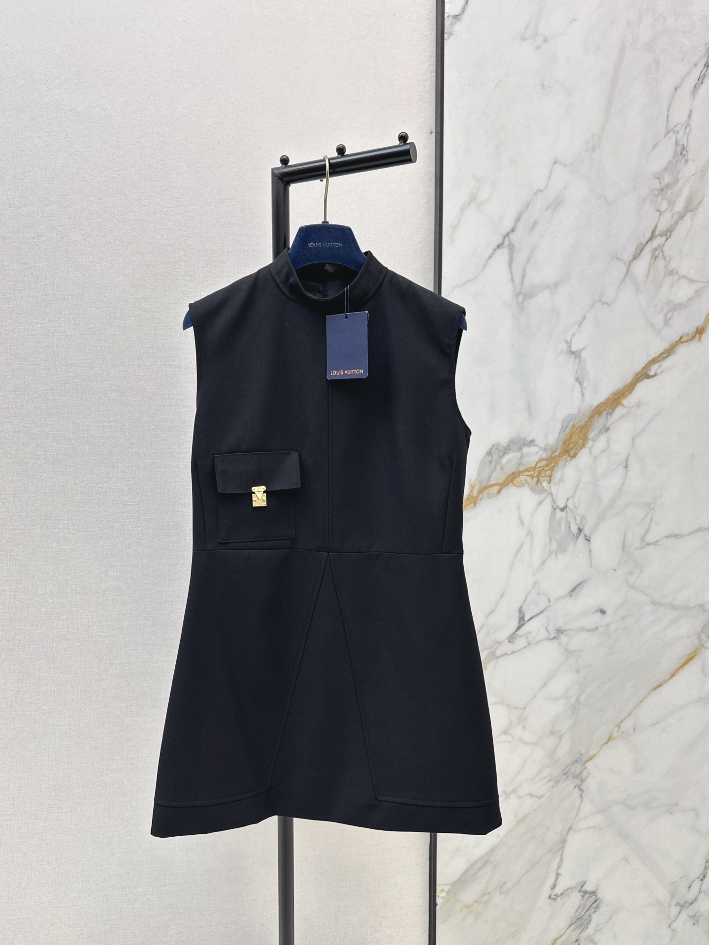Louis Vuitton LV 루이비통 금속 장식 민소매 원피스 의류
