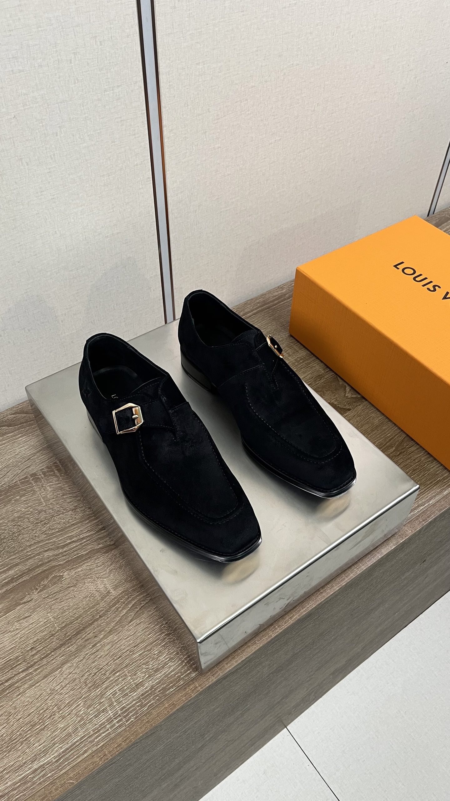 Louis Vuitton LV 루이비통 남성 비즈니스 캐주얼 가죽 구두 신발