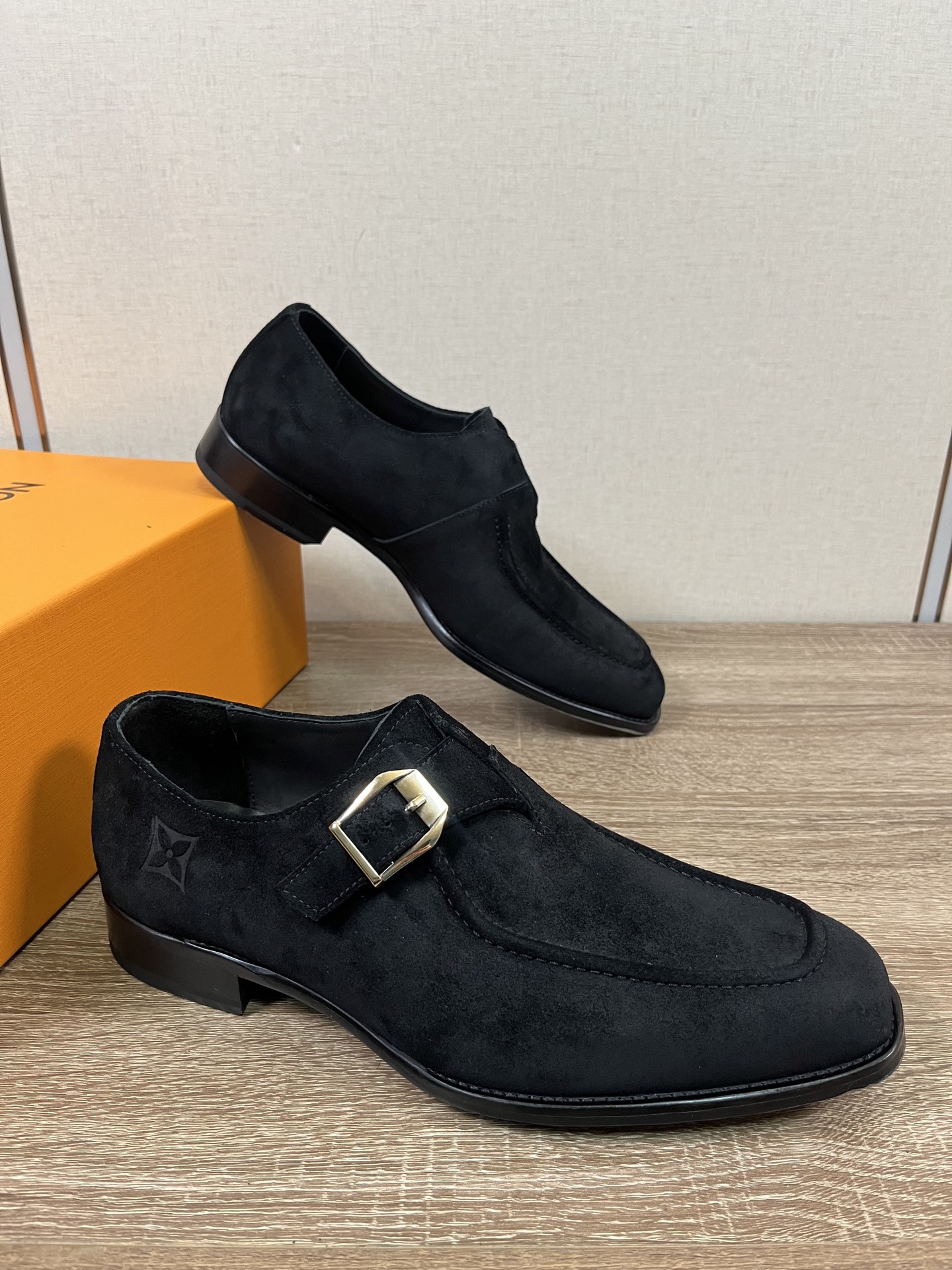 Louis Vuitton LV 루이비통 남성 비즈니스 캐주얼 가죽 구두 신발