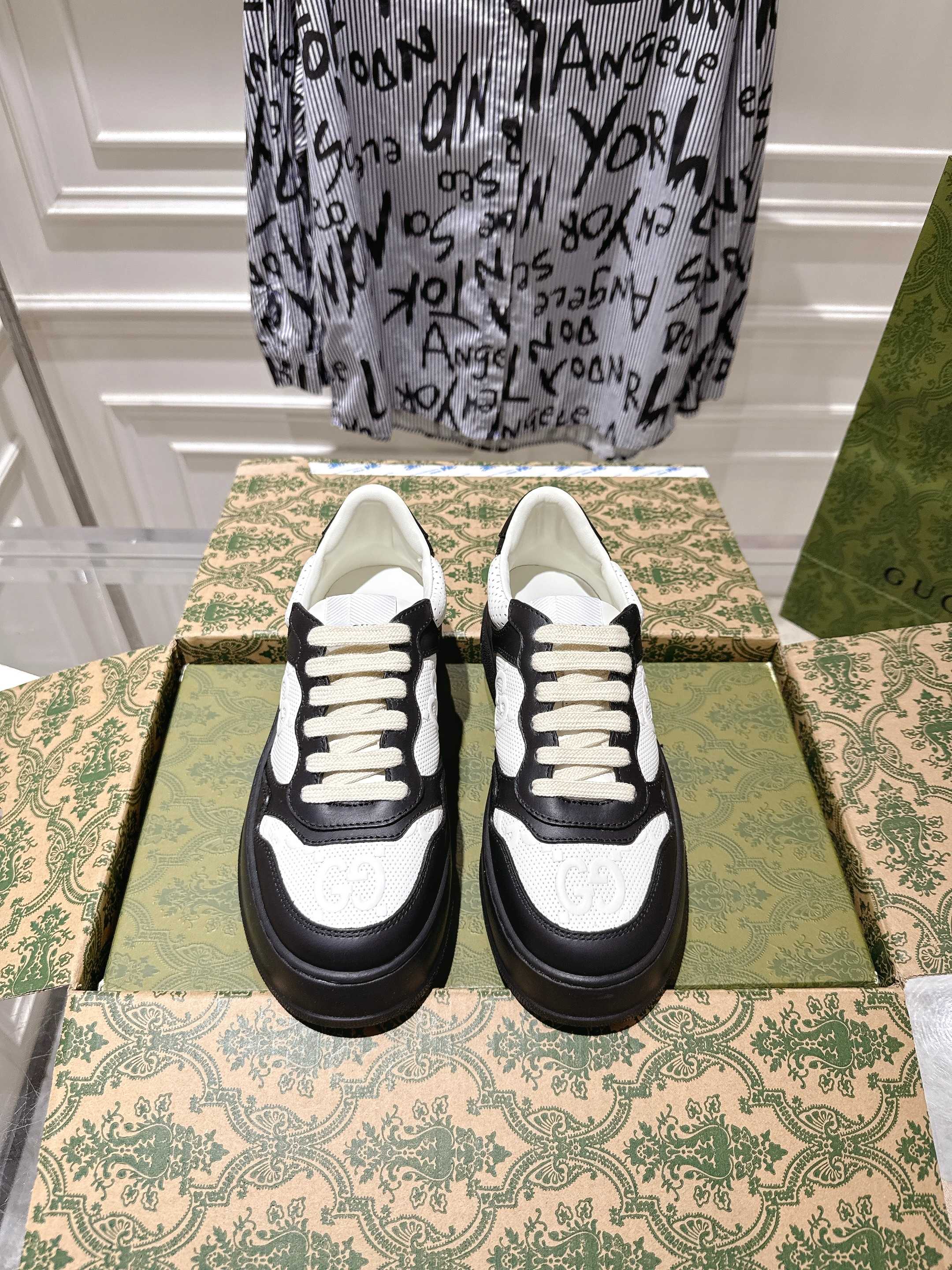 GUCCI 구찌 커플 스니커즈 신발