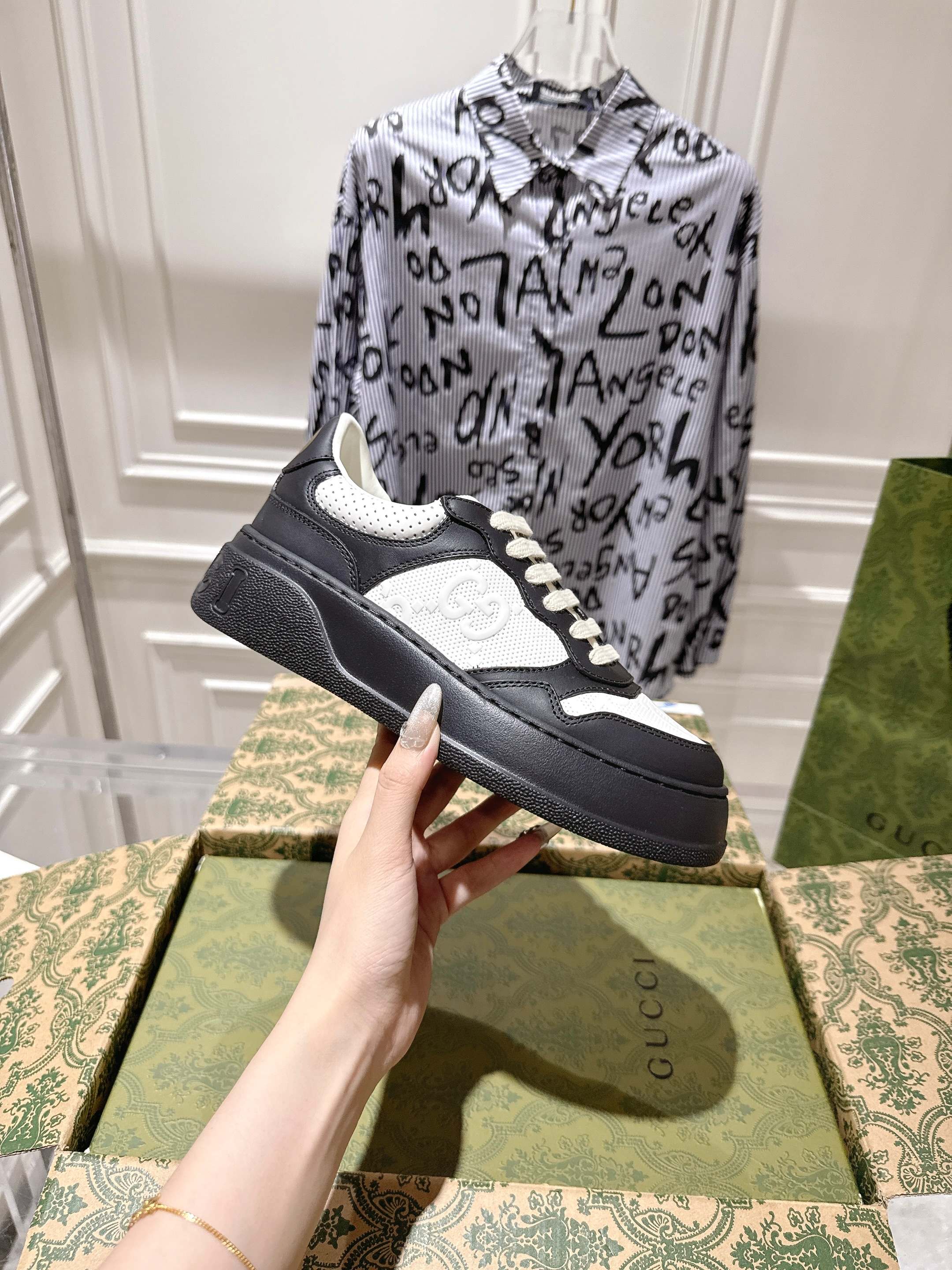 GUCCI 구찌 커플 스니커즈 신발