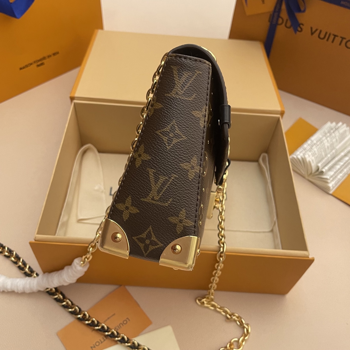 LV 루이비통 TRUNKIE 메신저백 숄더백 가방 미디움