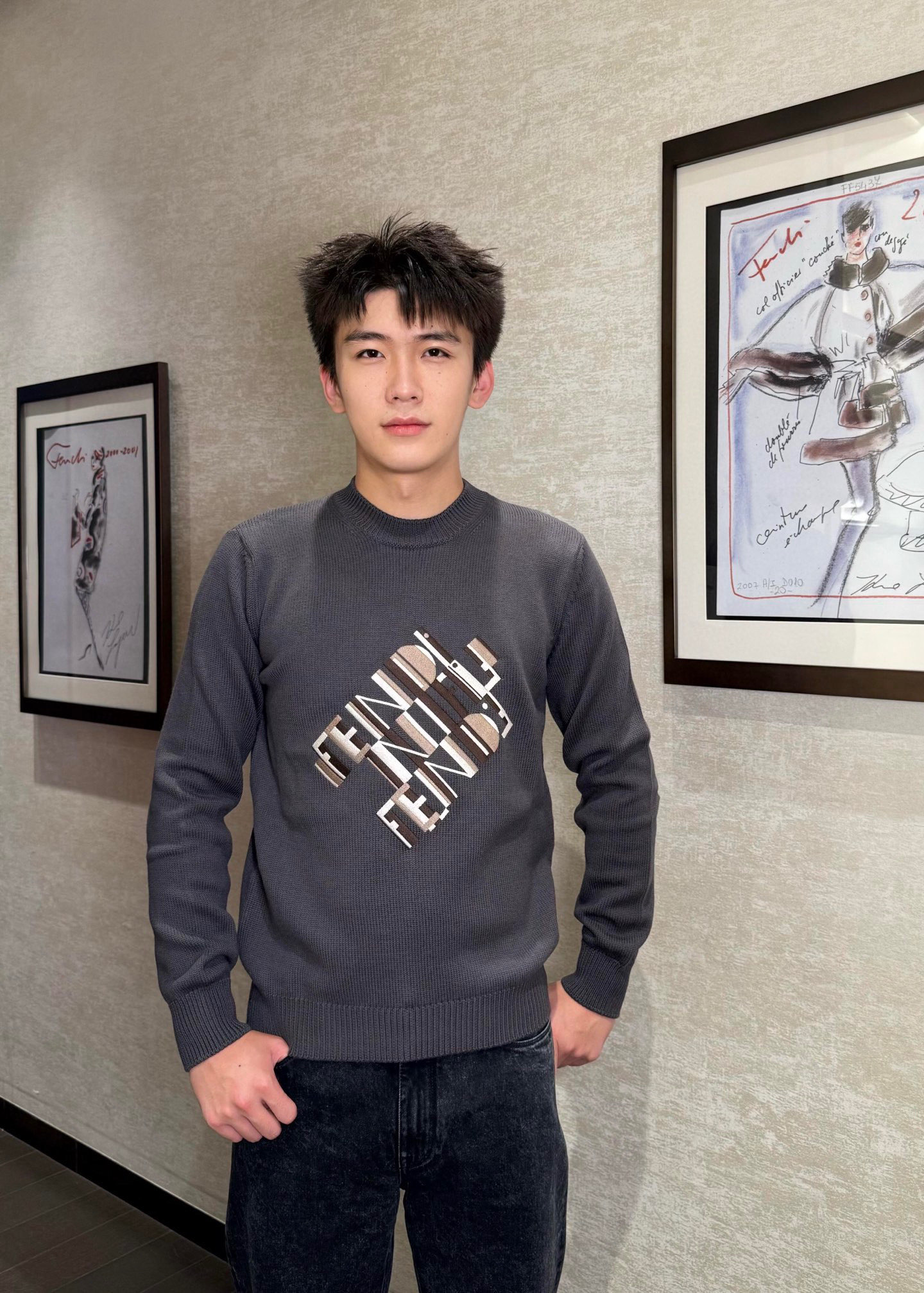 FENDI 펜디 신상 자수 로고 니트 스웨터 의류