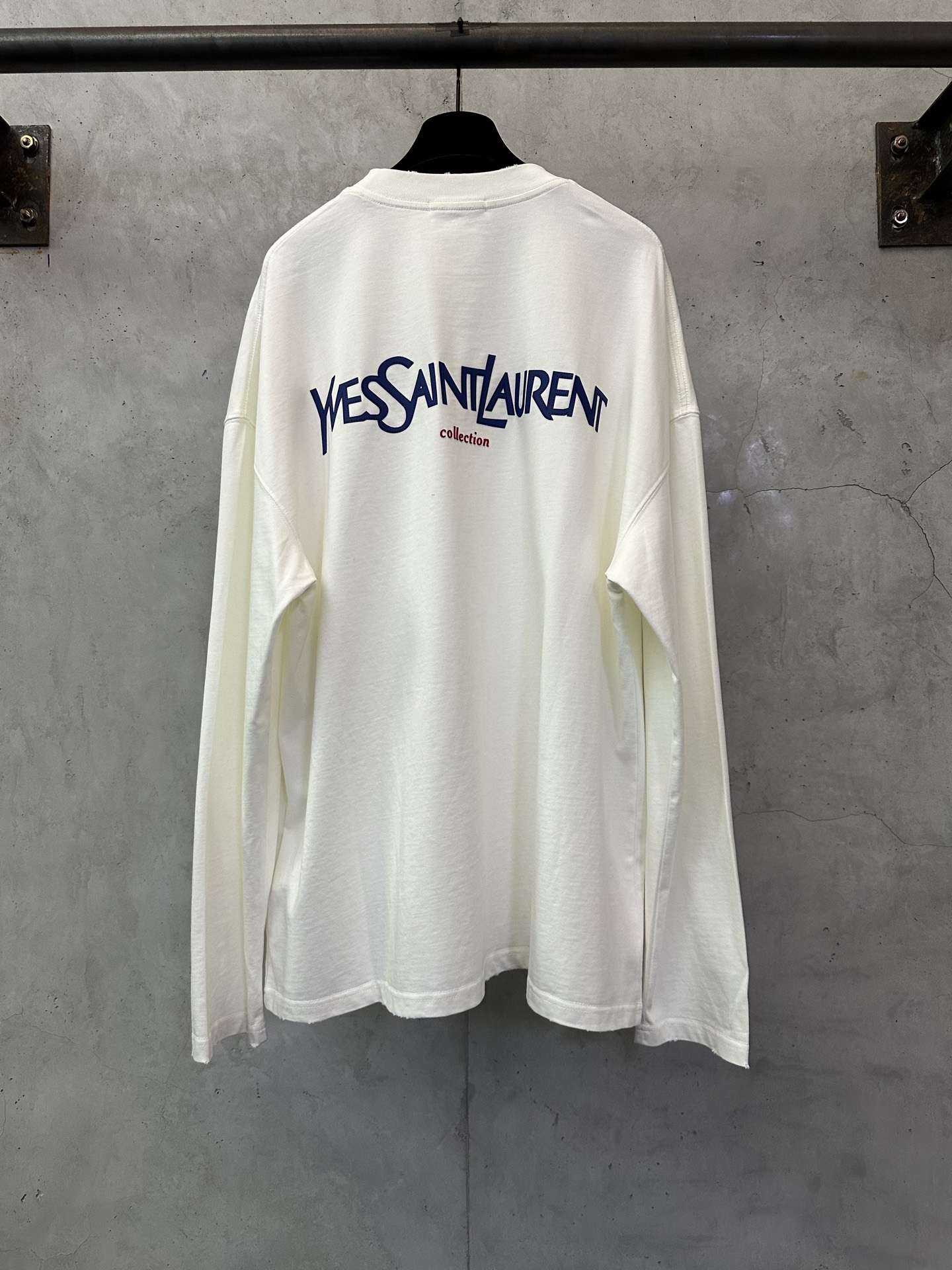 YSL 생로랑 클래식 로고 프린트 롱슬리브 긴팔 티셔츠 의류