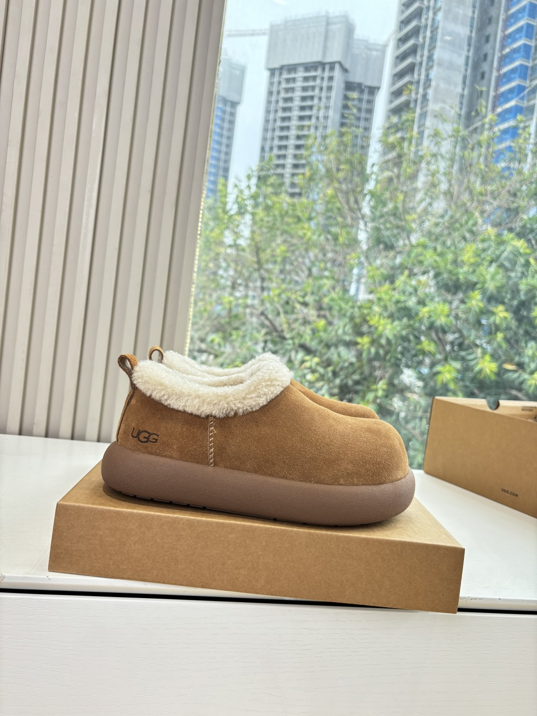 UGG 어그 소프트 스니커즈 / 미니 포테이토 부츠 신발