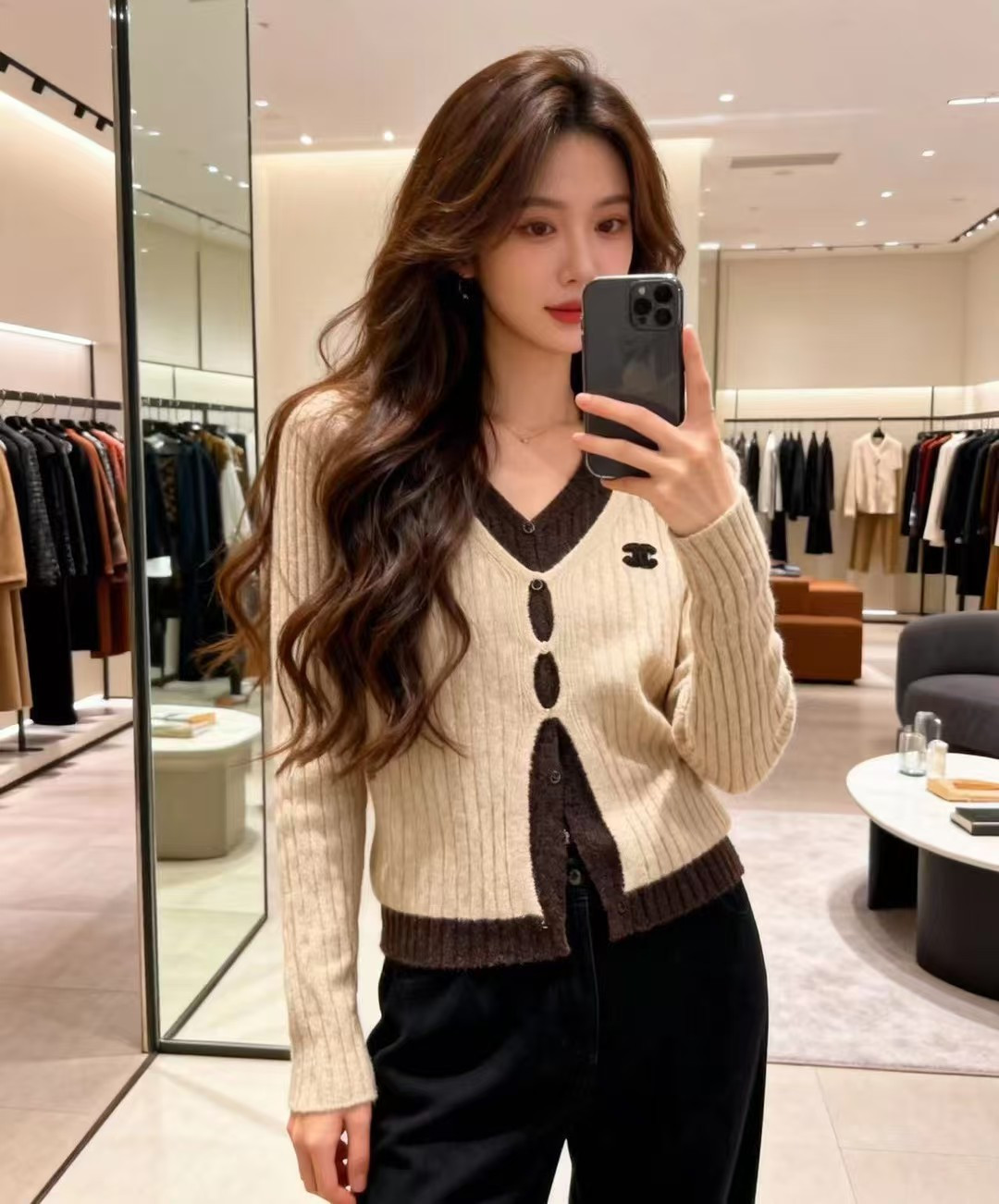 샤넬(CHANEL) 배색 레이어드 라운드넥 니트 의류