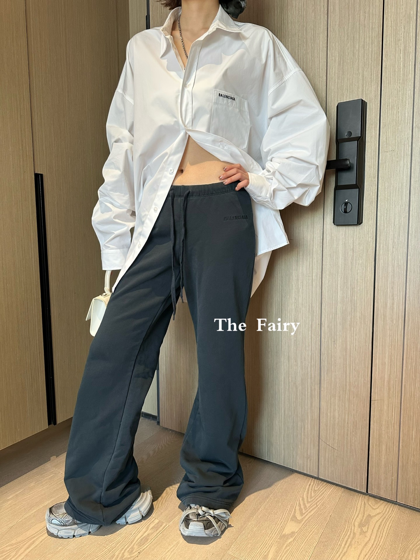 Balenciaga 발렌시아가 NEW BACK 로고 스웨트 팬츠 바지 의류