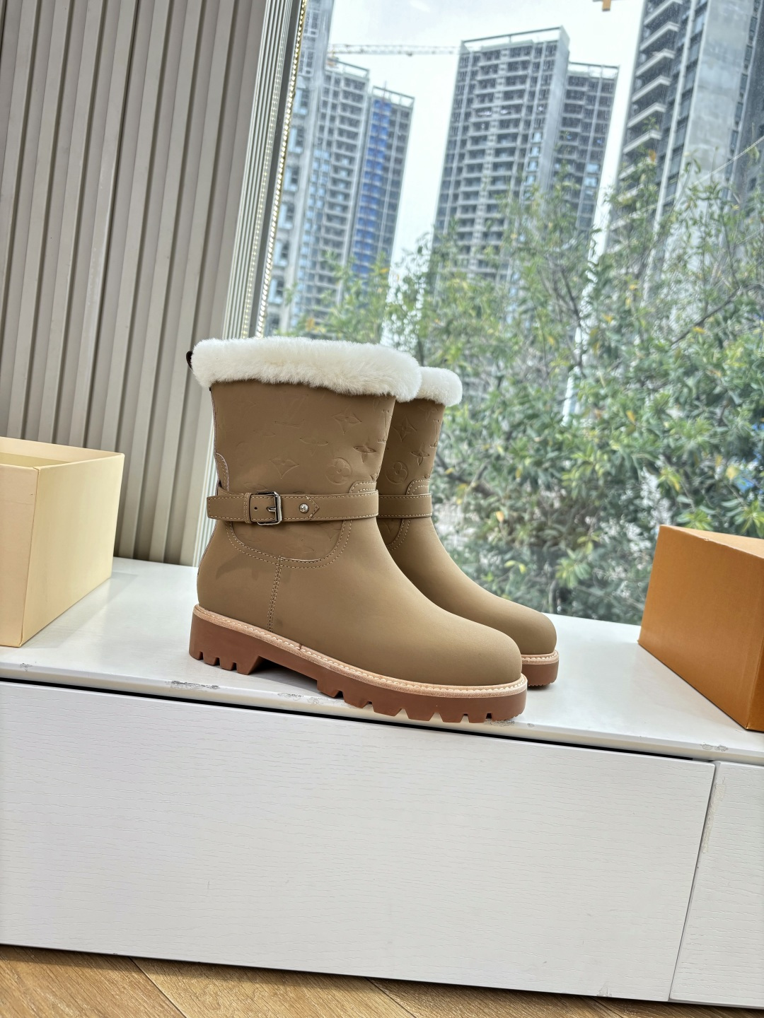 LV Archlight 루이비통 스케이트 패딩 부츠 신발