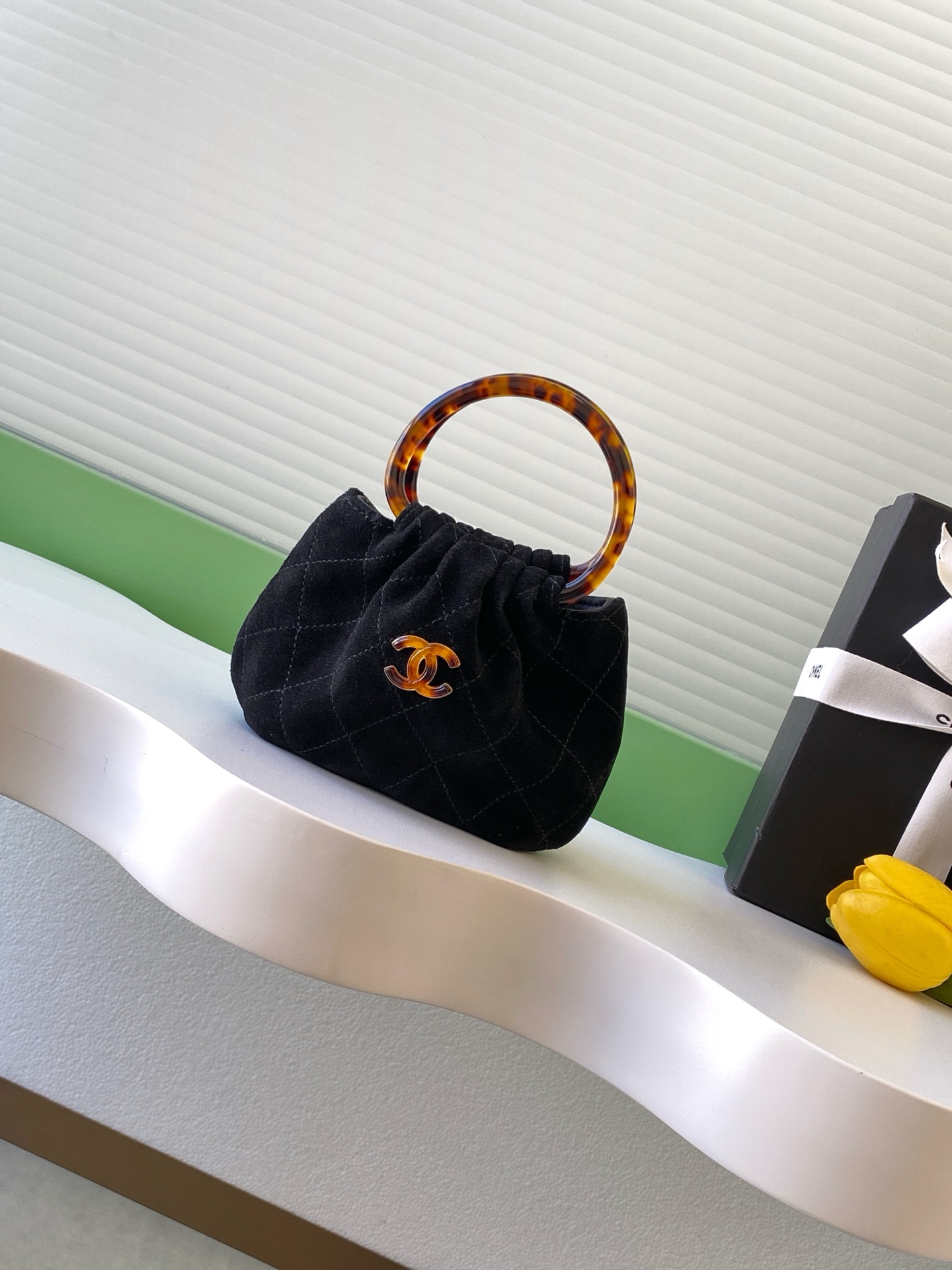 Chanel 26C Suede Tortoise Handle Bag (샤넬 26C 스웨이드 거북등무늬 핸들백 가방 스몰) - AS4981