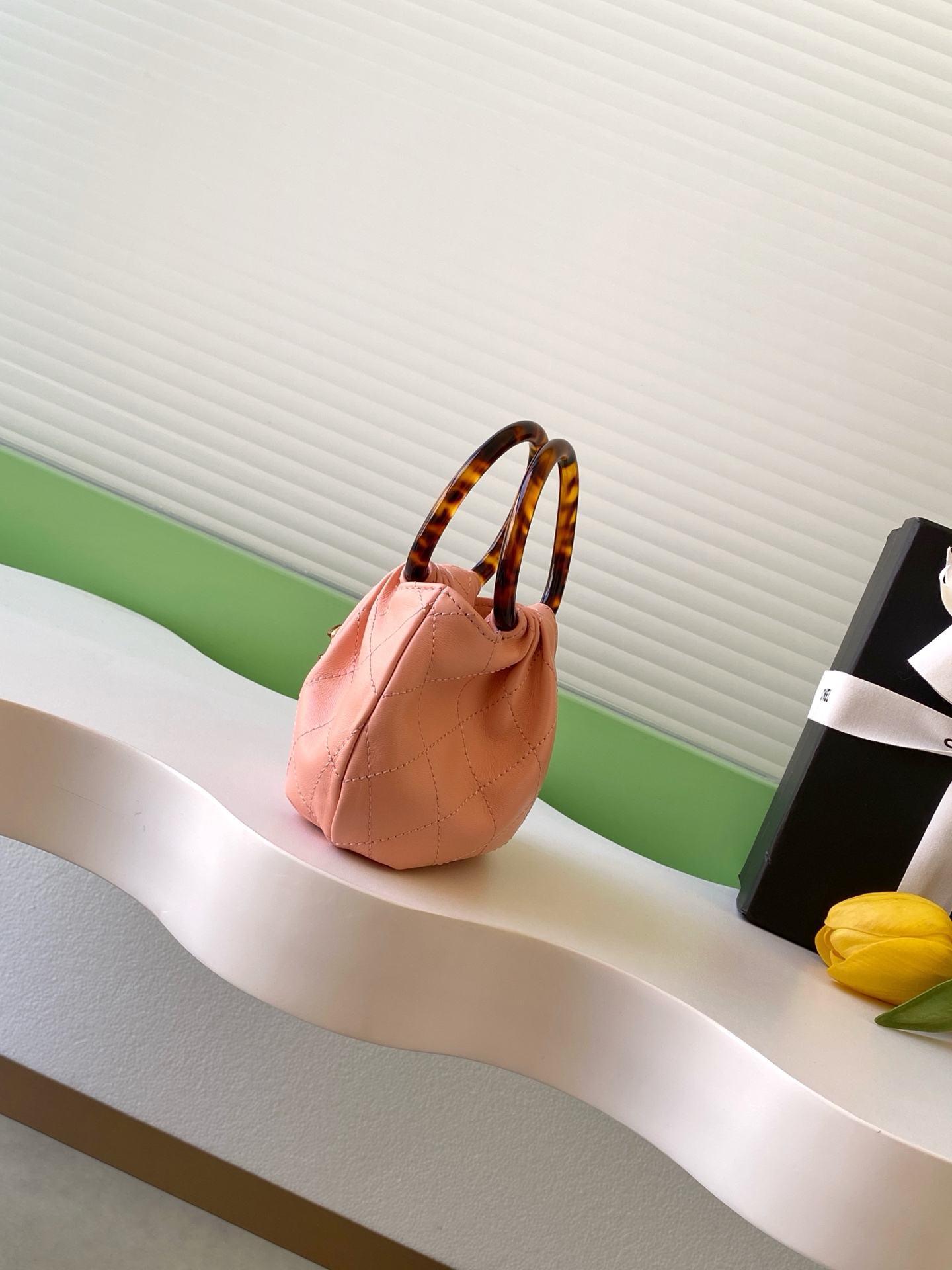 Chanel 26C Suede Tortoise Handle Bag (샤넬 26C 스웨이드 거북등무늬 핸들백 가방 스몰) - AS4981