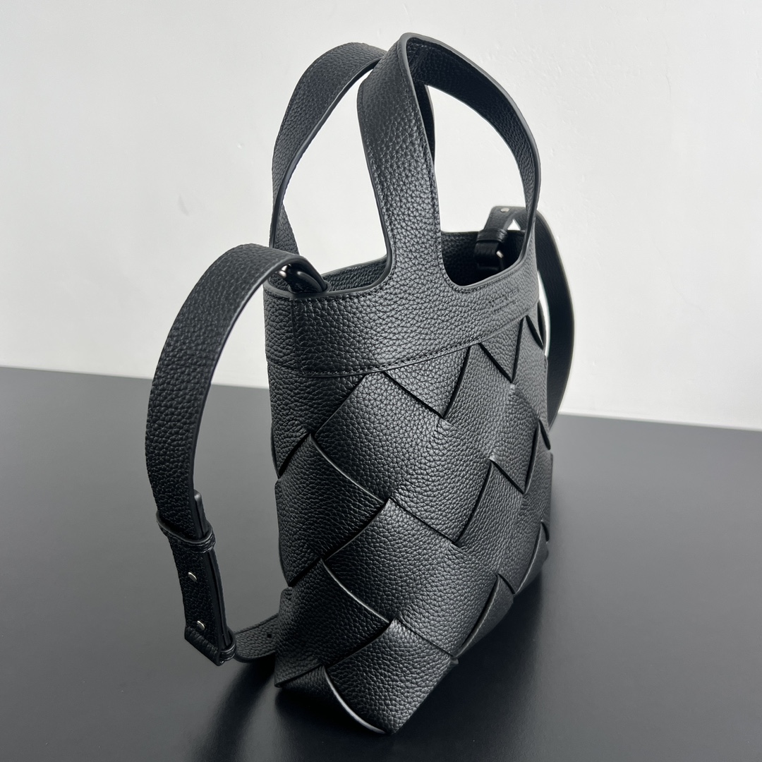 BOTTEGA VENETA BV Knot 보테가 베네타 Tote Diago - 837364 토트백 가방