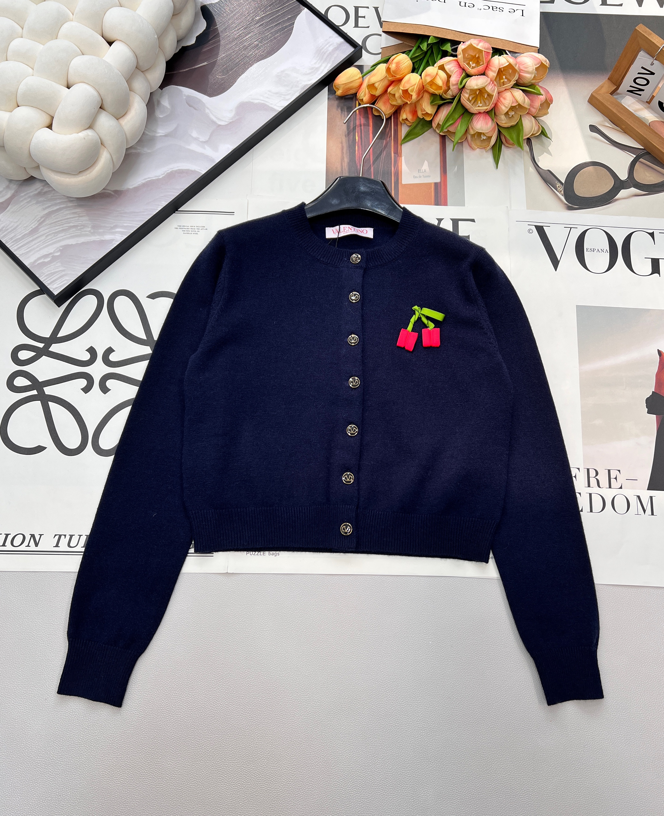 Valentino 발렌티노 입체 체리 니트 가디건 의류