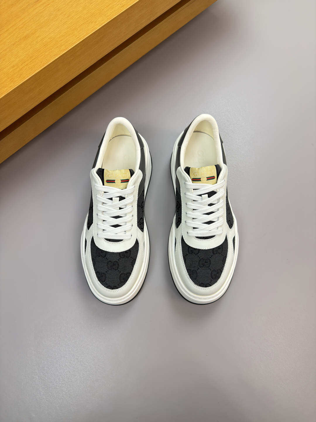 구찌(GUCCI) 나파 & GG 로고 캔버스 스니커즈 (프리미엄) 신발
