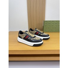 구찌(GUCCI) 나파 가죽 & 시그니처 웹(Web) 스니커즈 (프리미엄) 신발