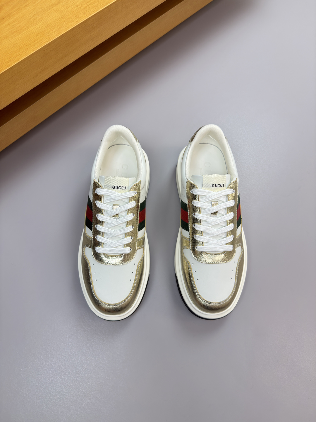 구찌(GUCCI) 나파 레더 시그니처 웹 스니커즈 (프리미엄) 신발