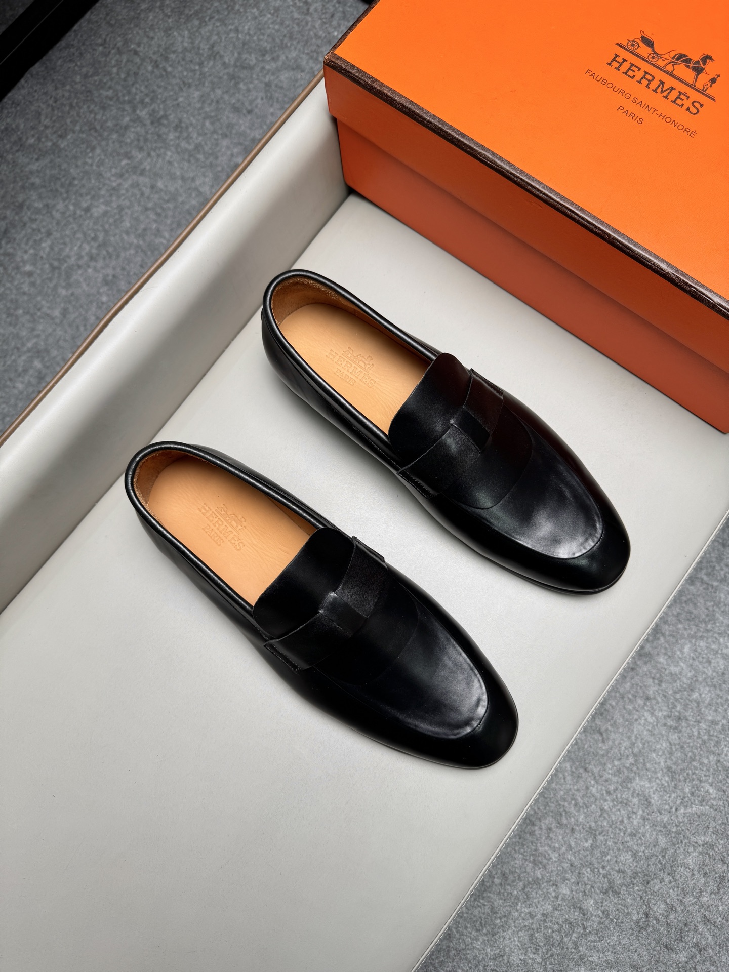 에르메스(Hermes) 파티나 카프스킨 로퍼/더비 구두 신발