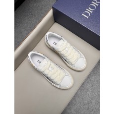디올(Dior) CD 다이아몬드 스웨이드 스니커즈 신발
