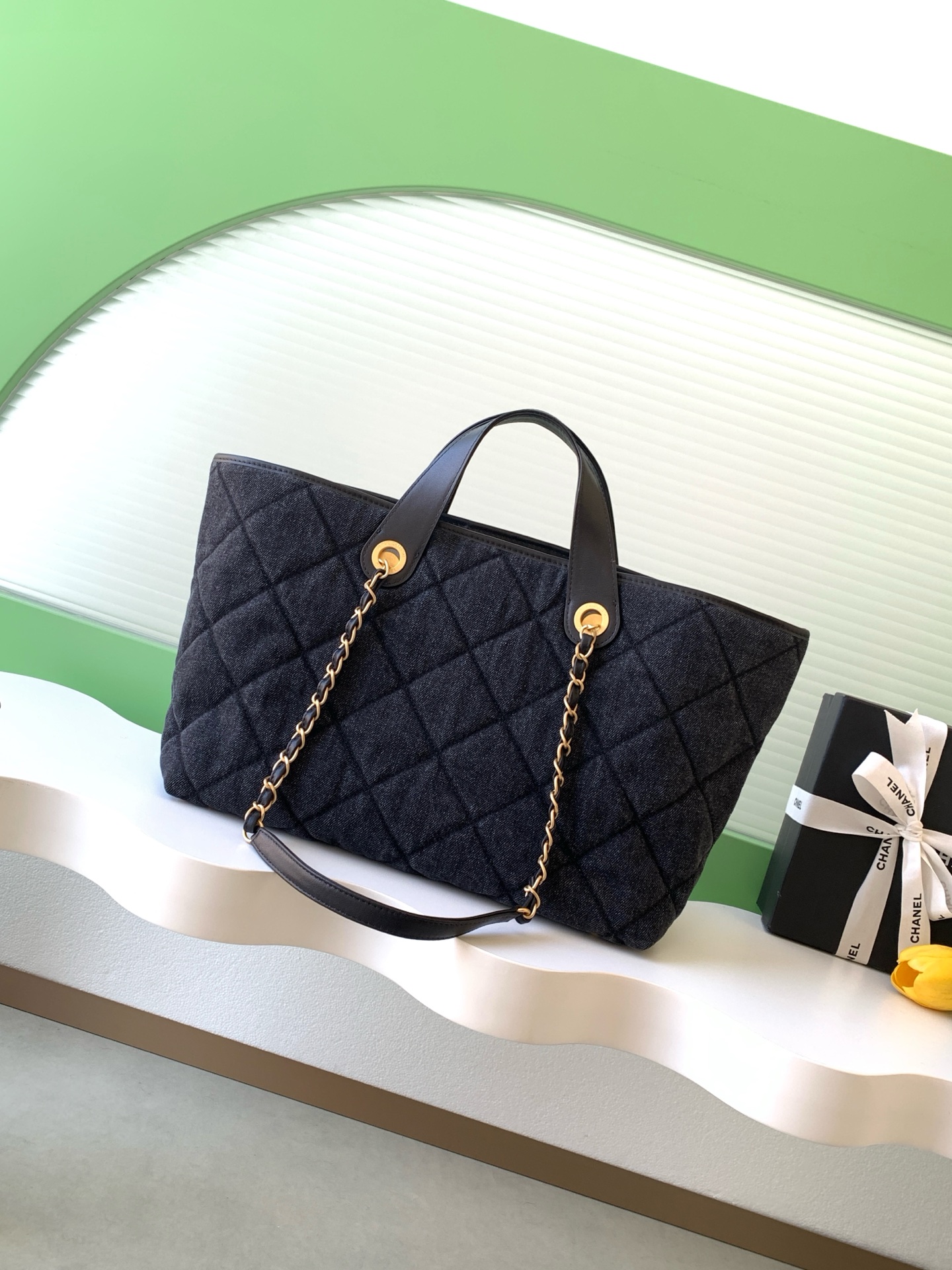 샤넬(Chanel) 25K 블랙 데님 토트백 가방