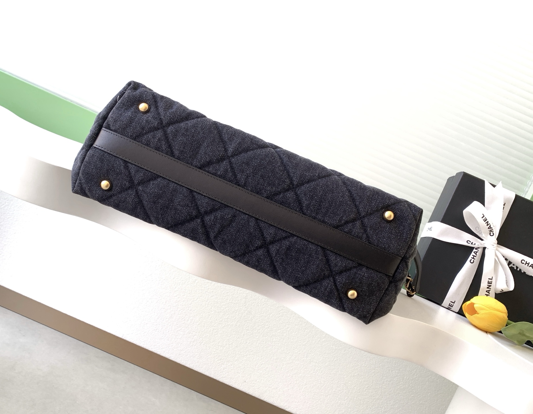 샤넬(Chanel) 25K 블랙 데님 토트백 가방