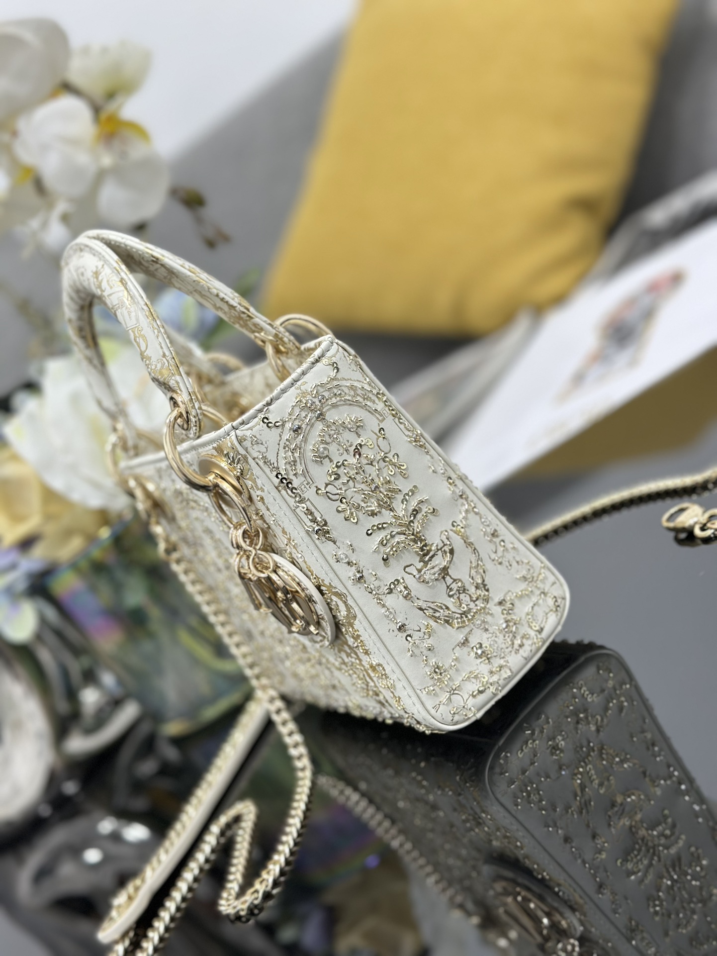 디올(Dior) CD 레이디 디올 3구 럭키스타 주얼 자수 미니백 가방