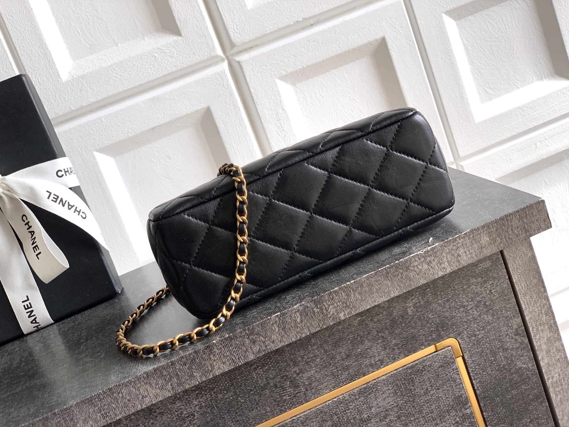 Chanel 26C Pearl Evening Bag (샤넬 26C 진주 이브닝 백) 가방
