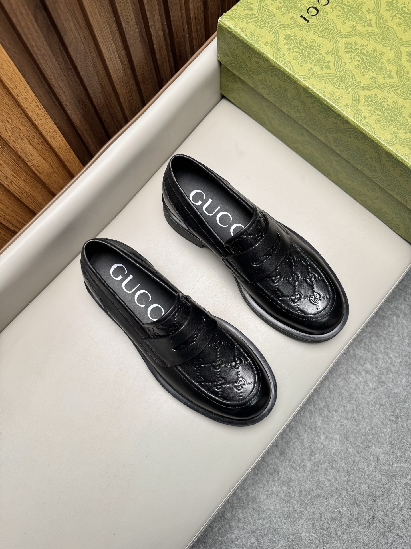 구찌(Gucci) 클래식 비즈니스 드레스 슈즈 로퍼 구두 신발